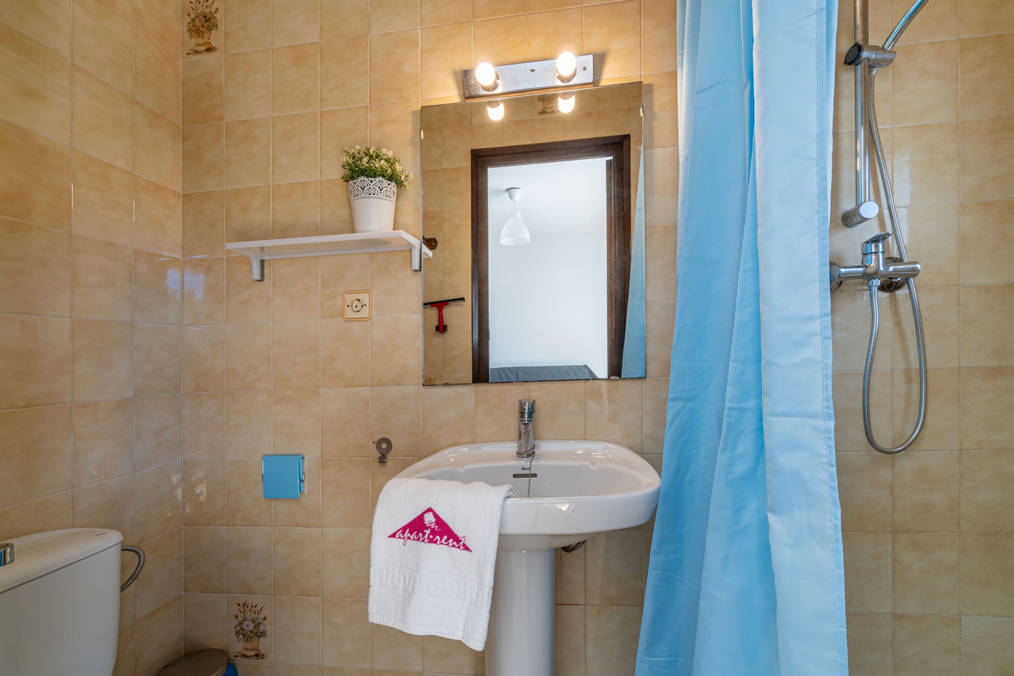 0153-PORTO FINO 9-Badkamer