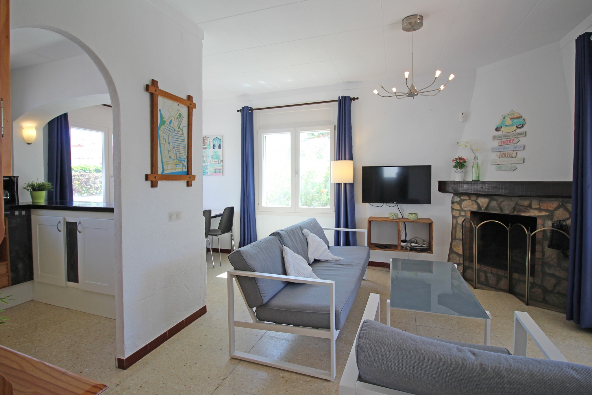 0119-MONTSENY 99-Woonkamer