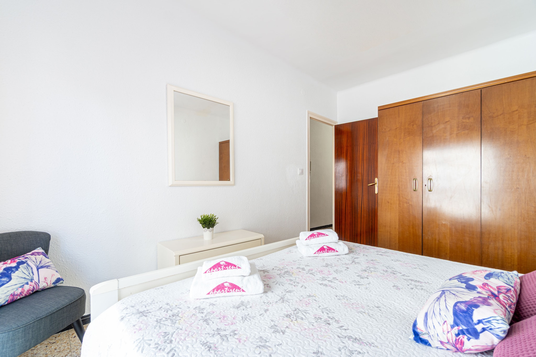 2025-POETA MARQUINA 10 1º-Chambre