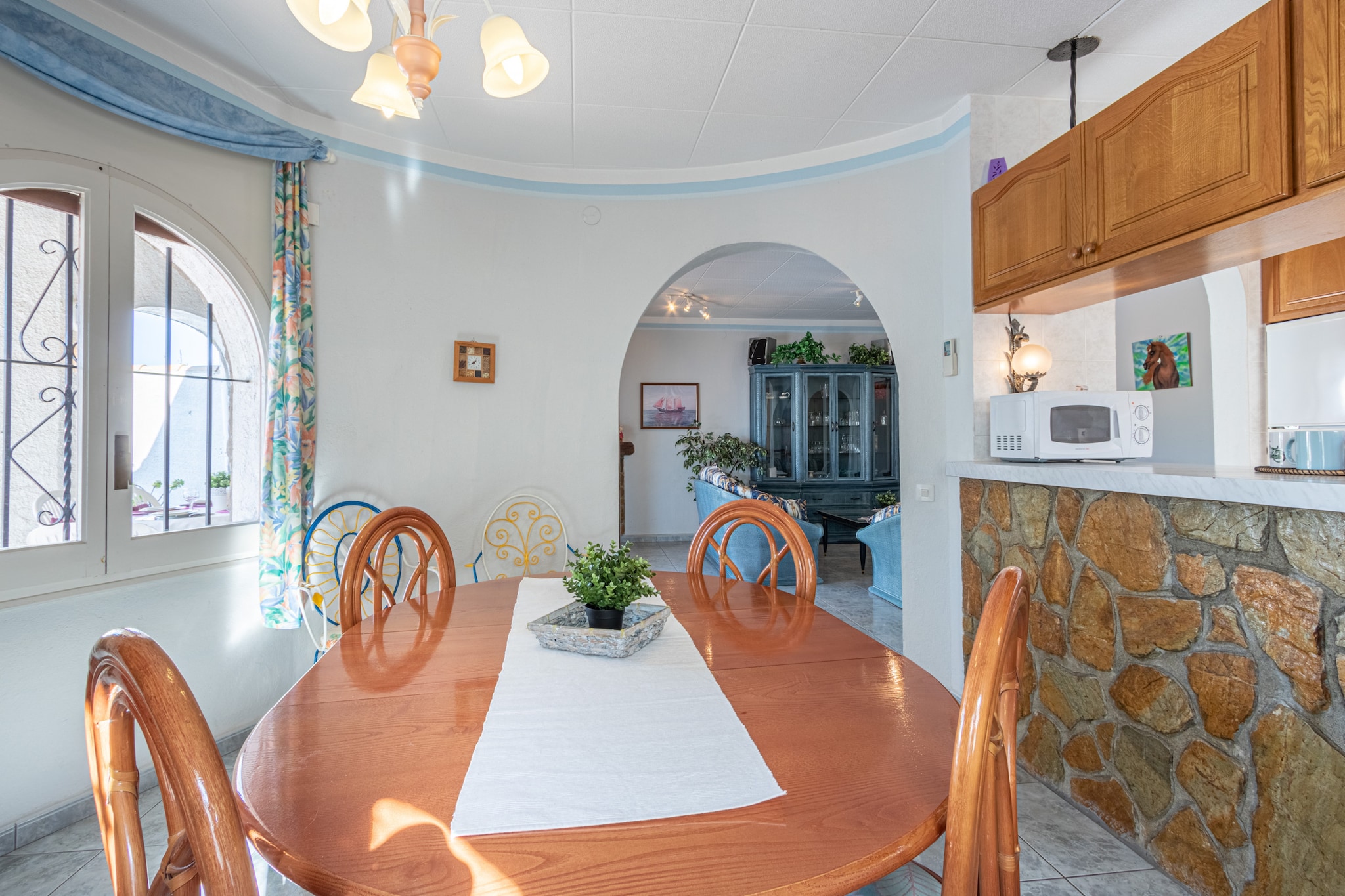0038-CREUS 33 A-Eetkamer