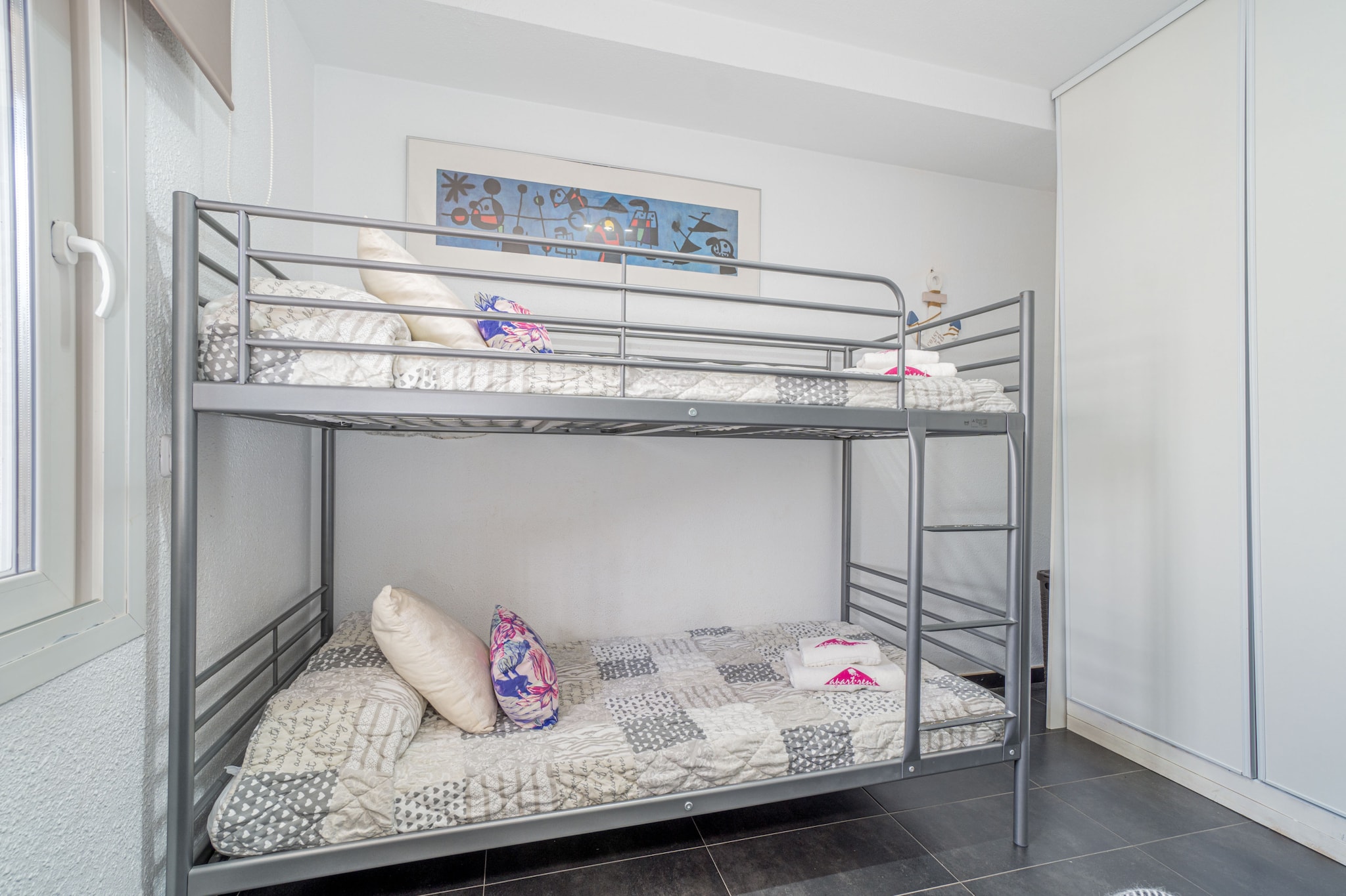 0137-SANT MAURICI 66 2º 6-Chambre