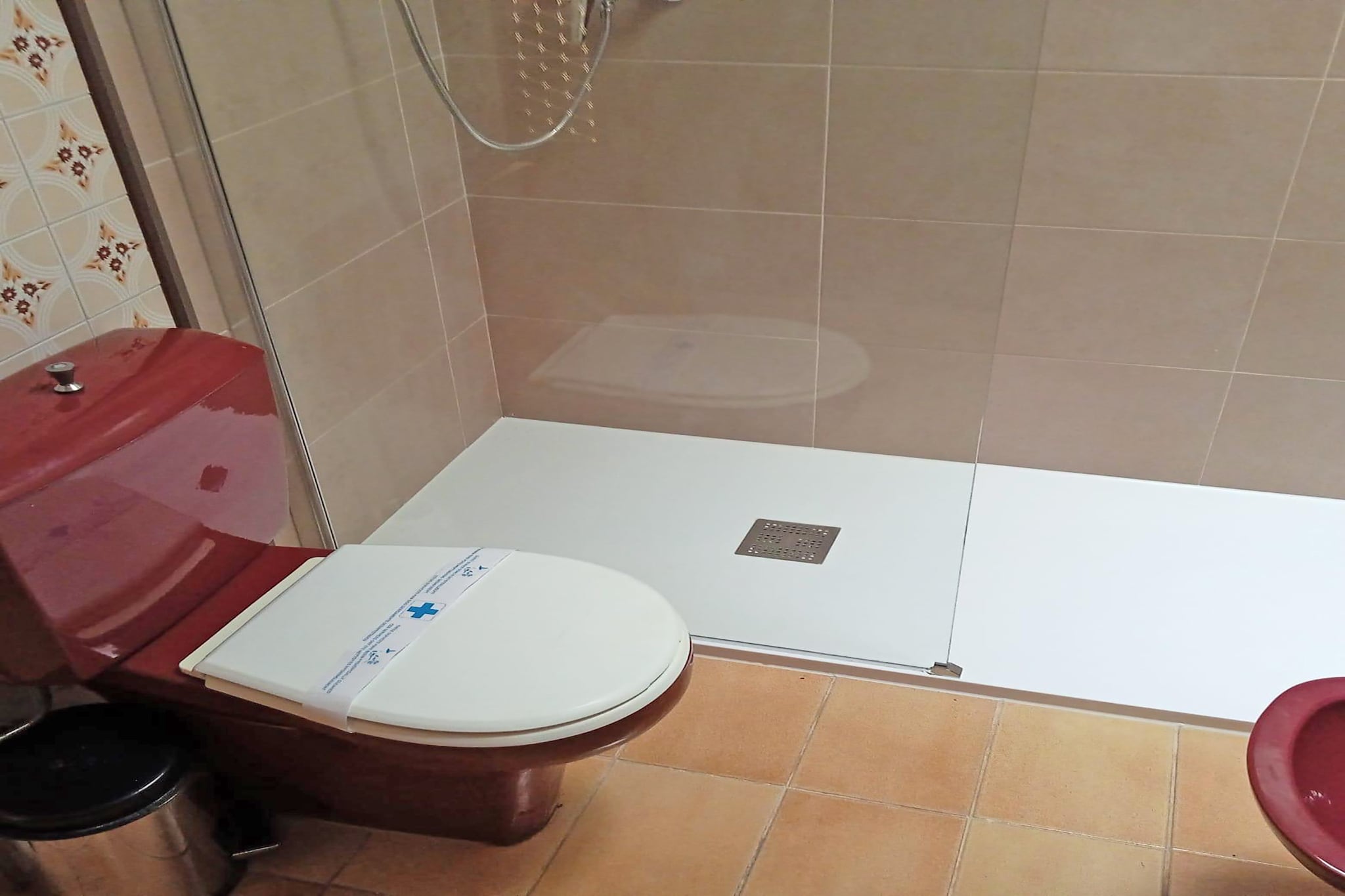 2027-POETA MARQUINA 10 2º-Salle de bain