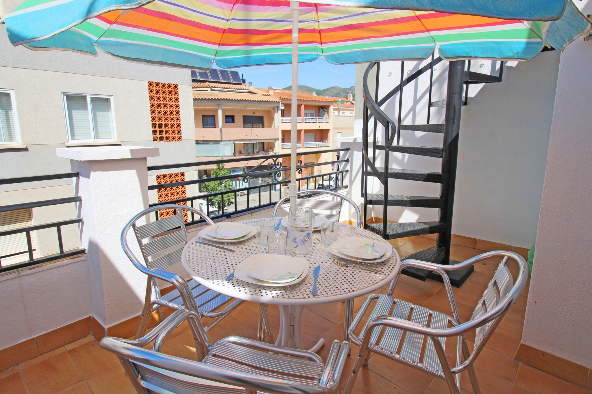 2027-POETA MARQUINA 10 2º-Terrasse