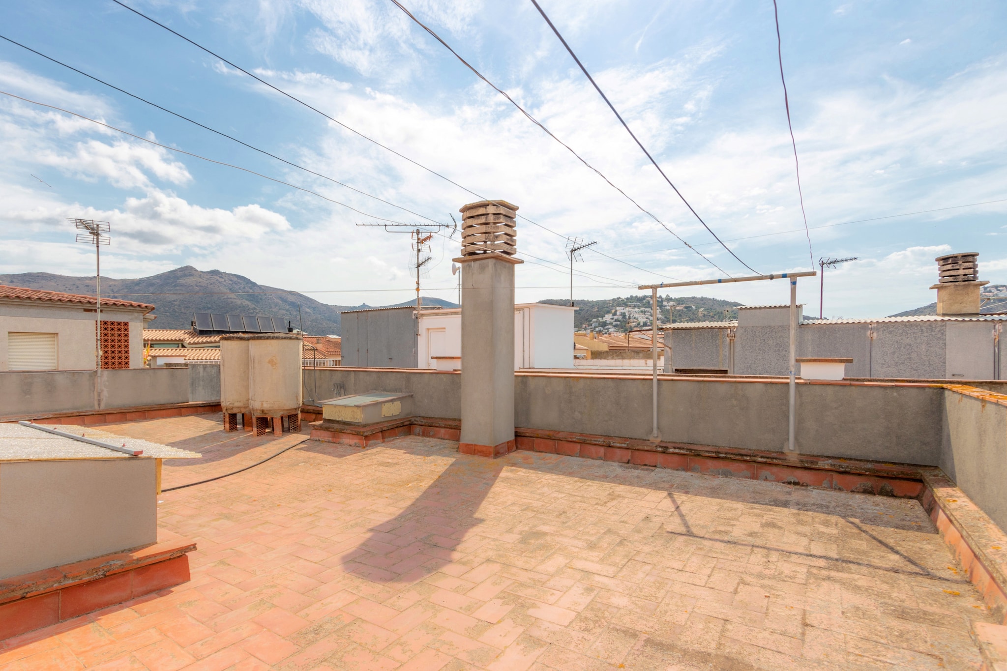2027-POETA MARQUINA 10 2º-Terrasse