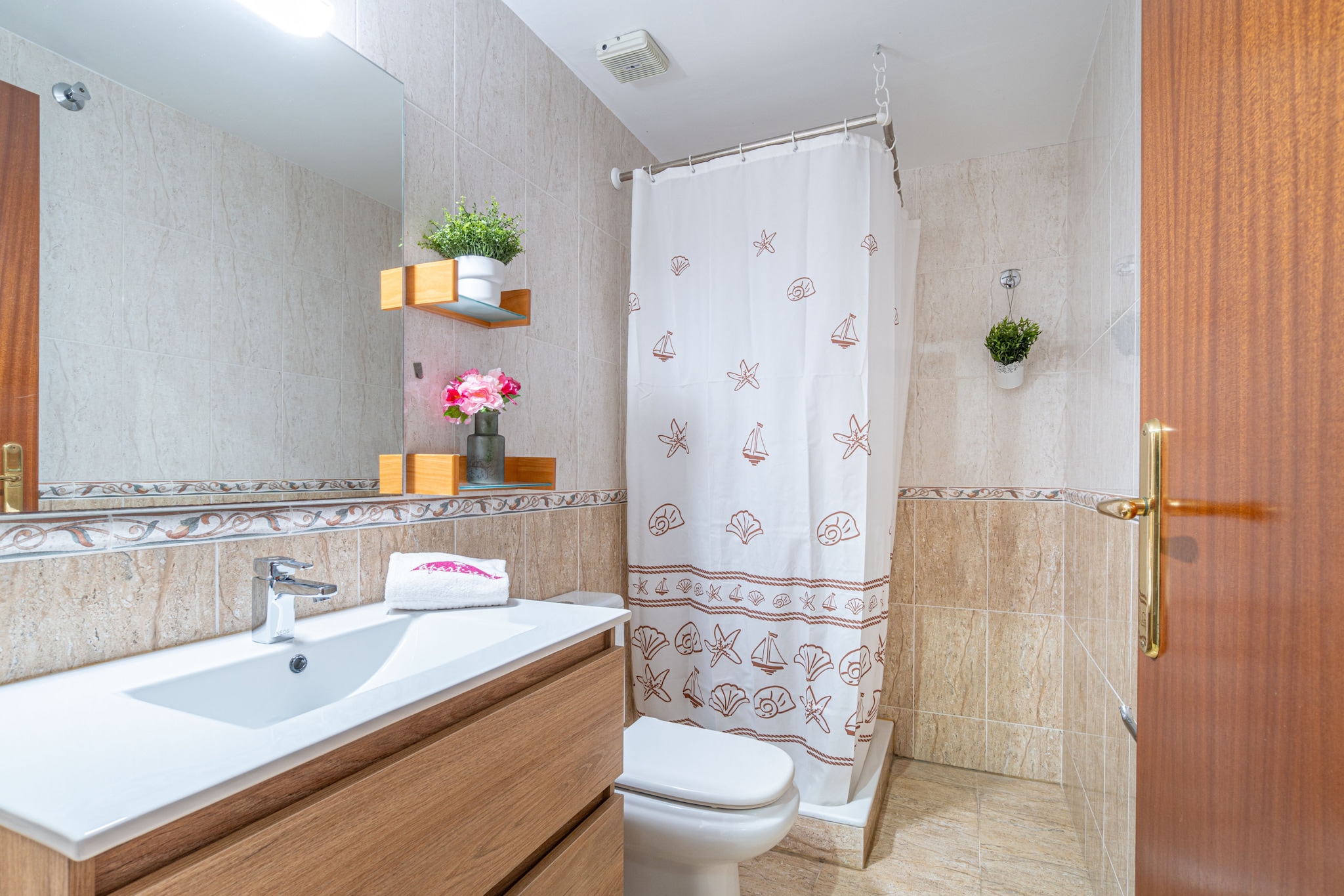 0086-GR BLAUCEL B 1º 4-Badkamer