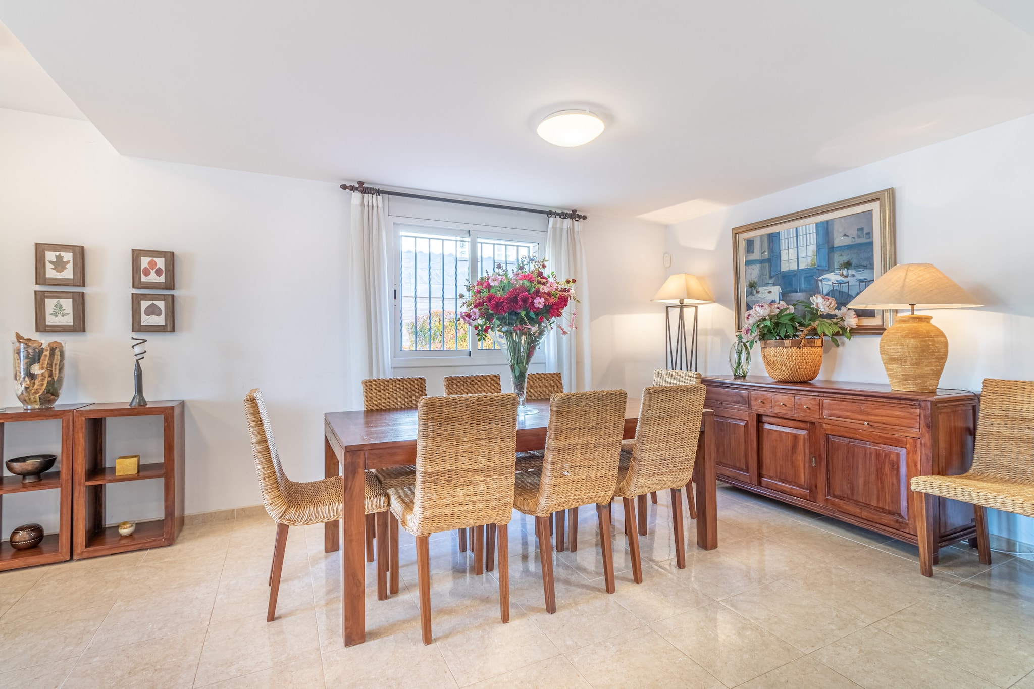 0109-PANI 108 A-Dining room