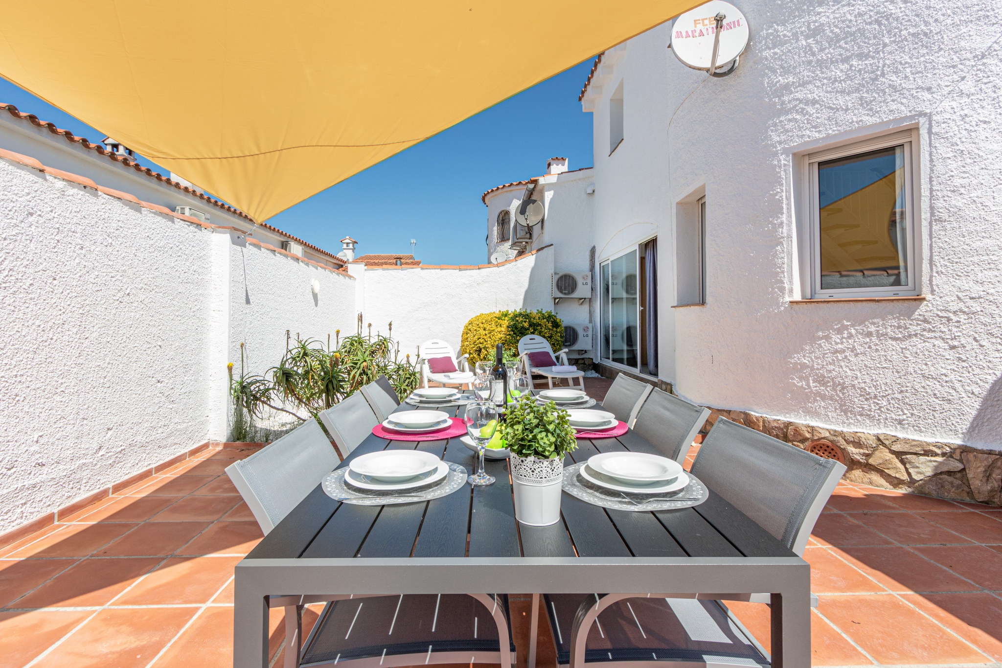 0005-ALBERES 201 C-Terrasbalkon