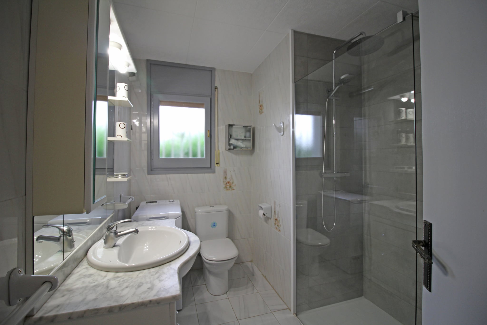 0108-LLOBREGAT 44 A-Badkamer