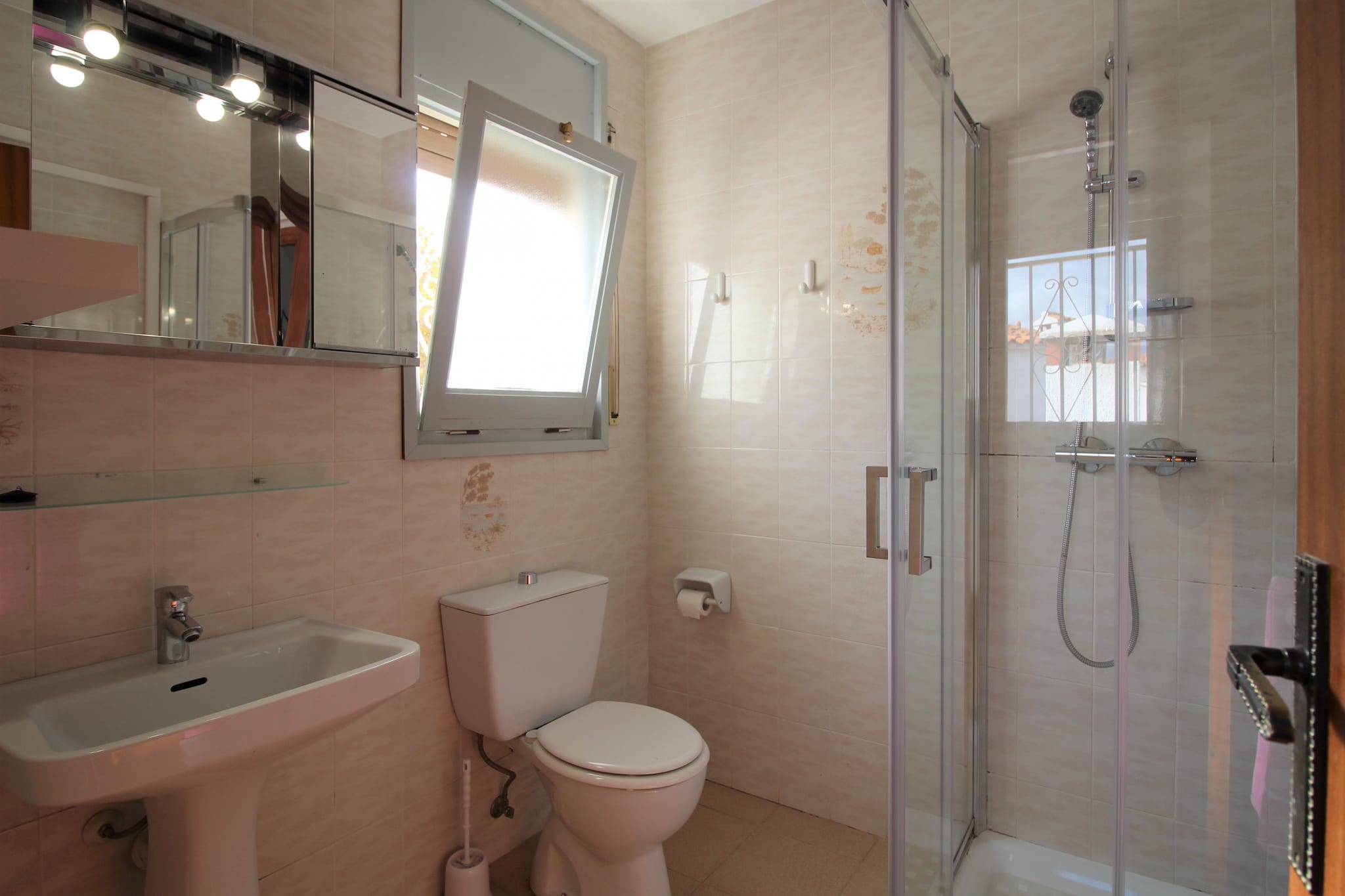 0108-LLOBREGAT 44 A-Badkamer