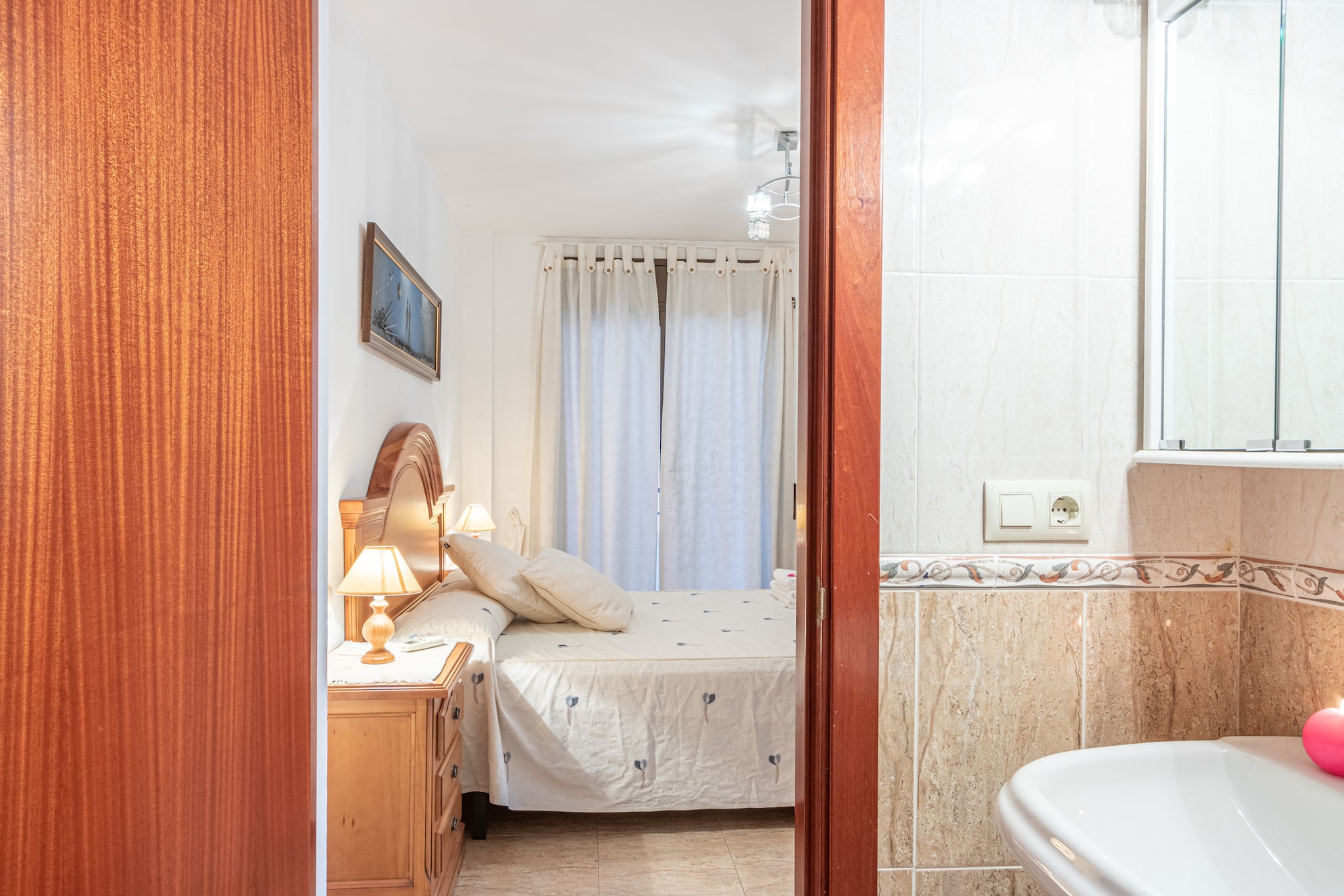 0087-GR MIRABLAU A PB 6-Bathroom