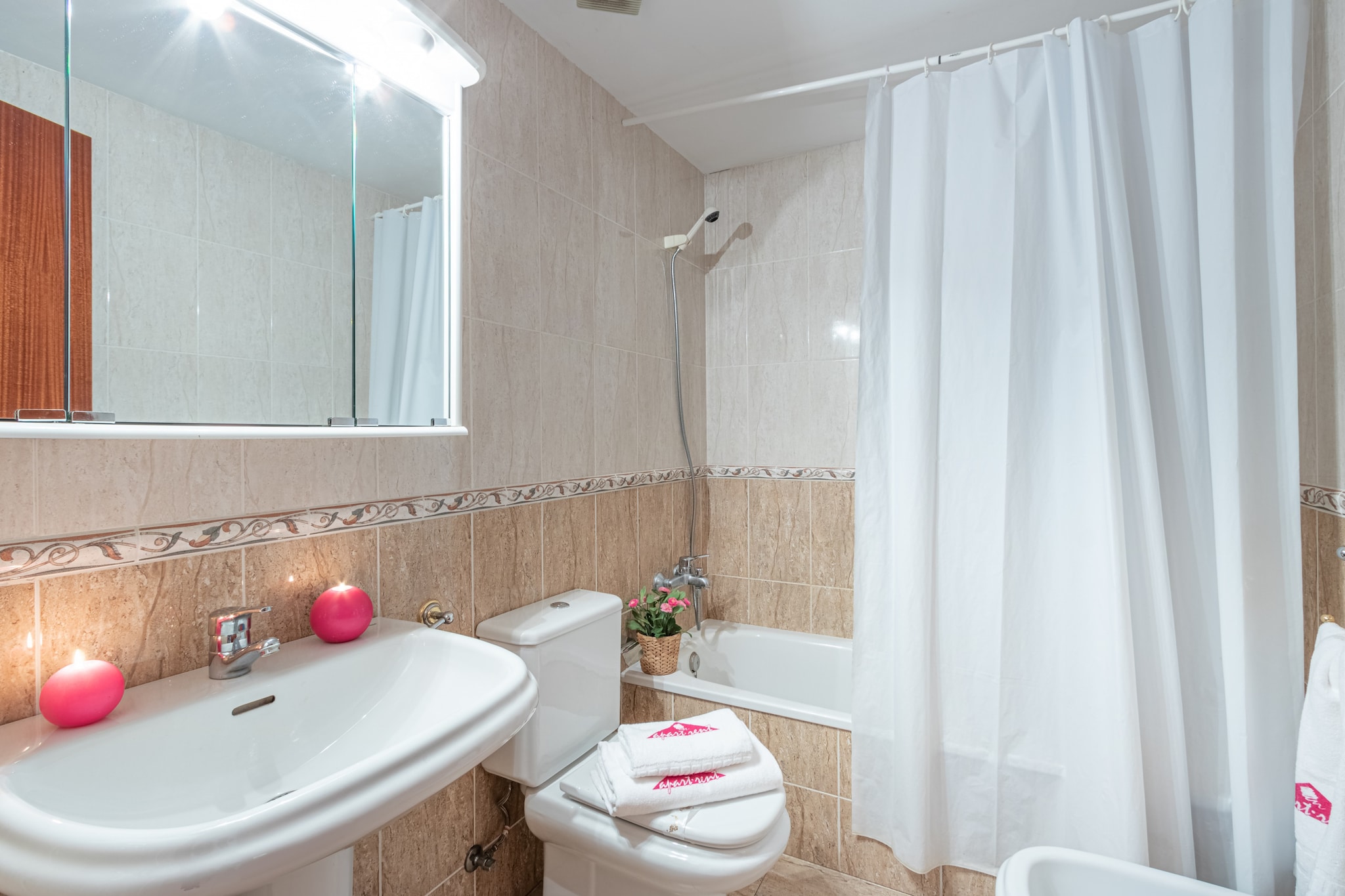 0087-GR MIRABLAU A PB 6-Bathroom