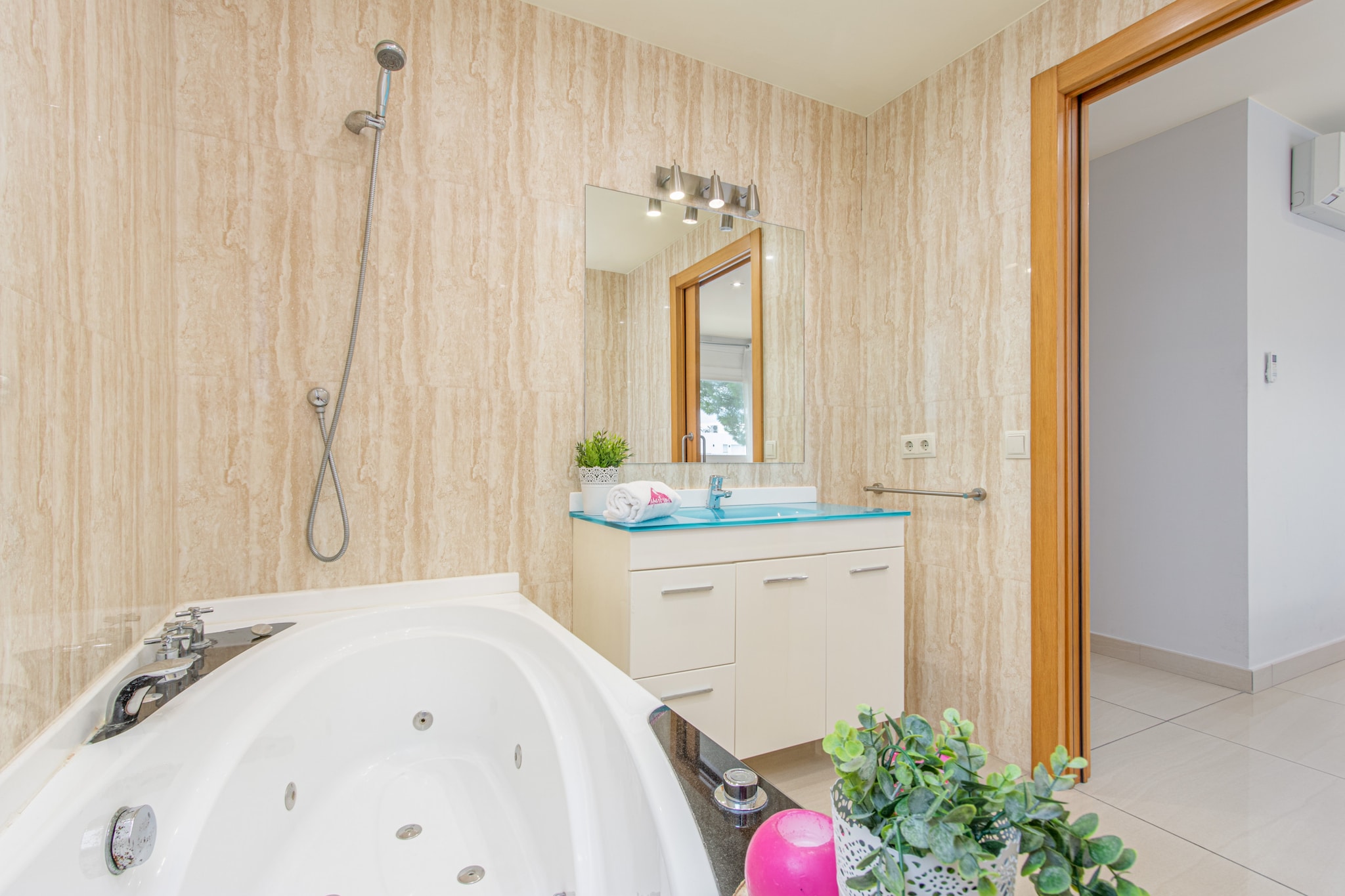 0031-TER 52 A-Badkamer