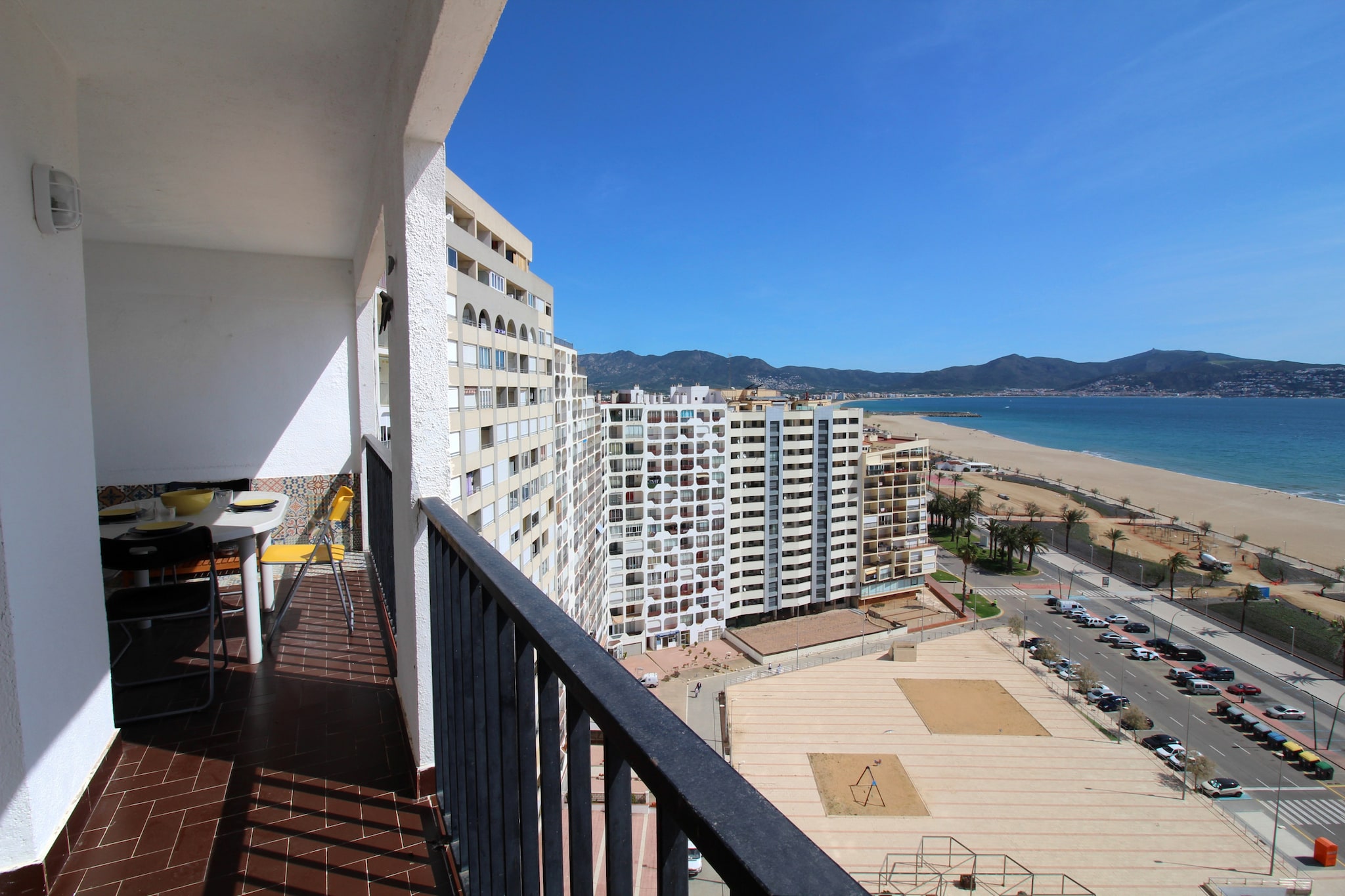 0102-KARINA 16º L-Terrace