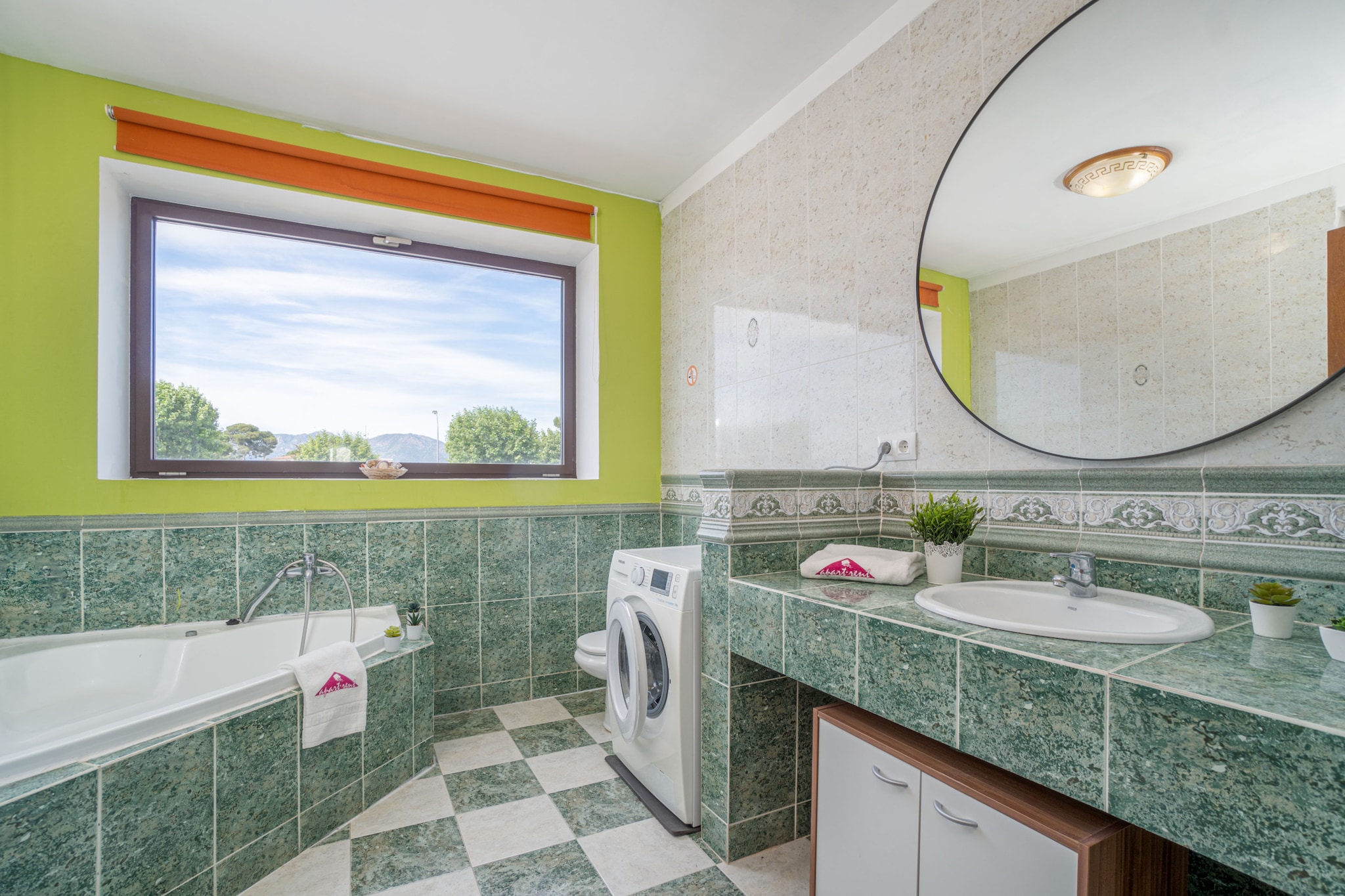 0125-MONTGRI 18-Badkamer