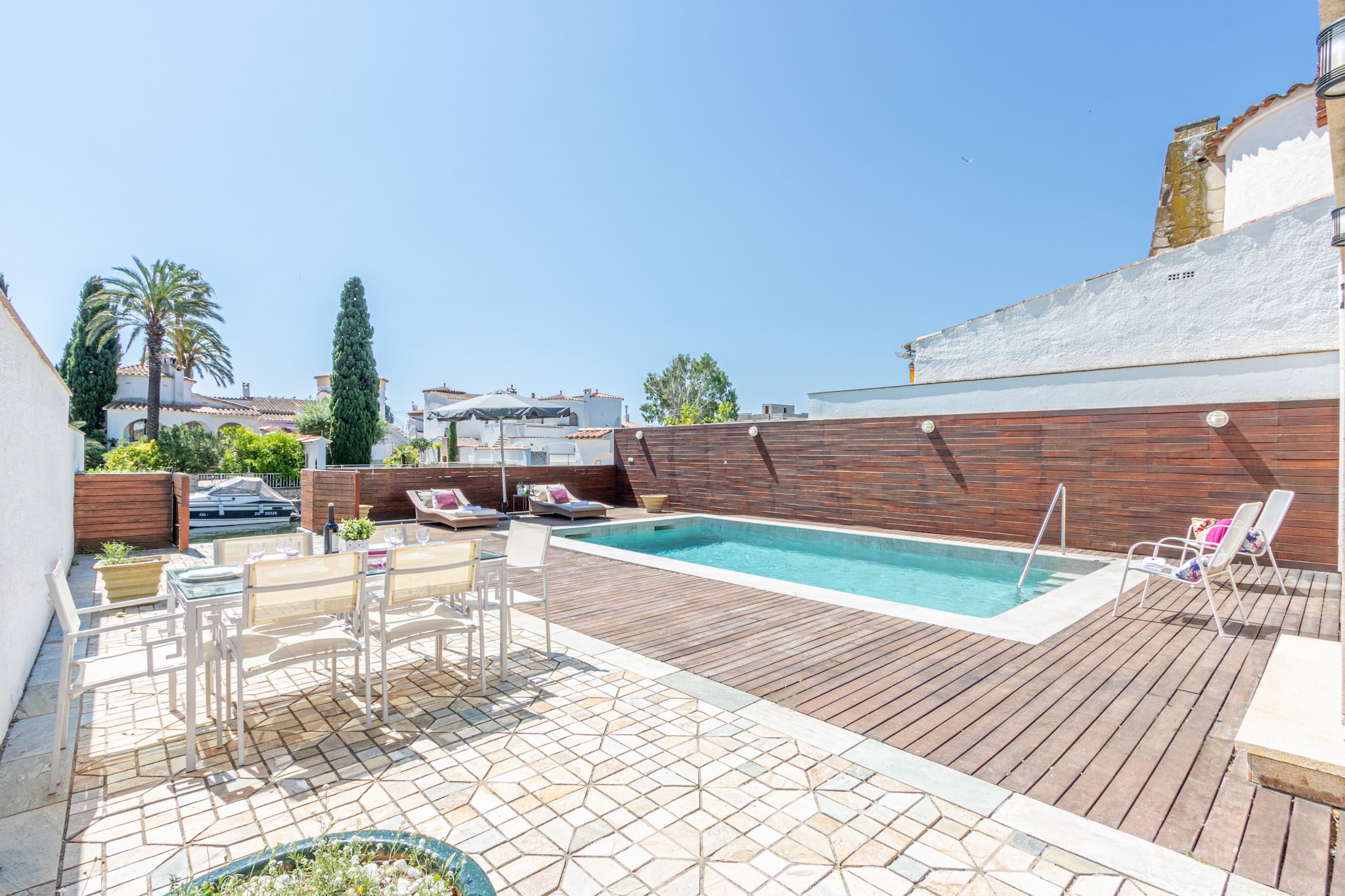 0106-LLOBREGAT 15 A-Zwembad