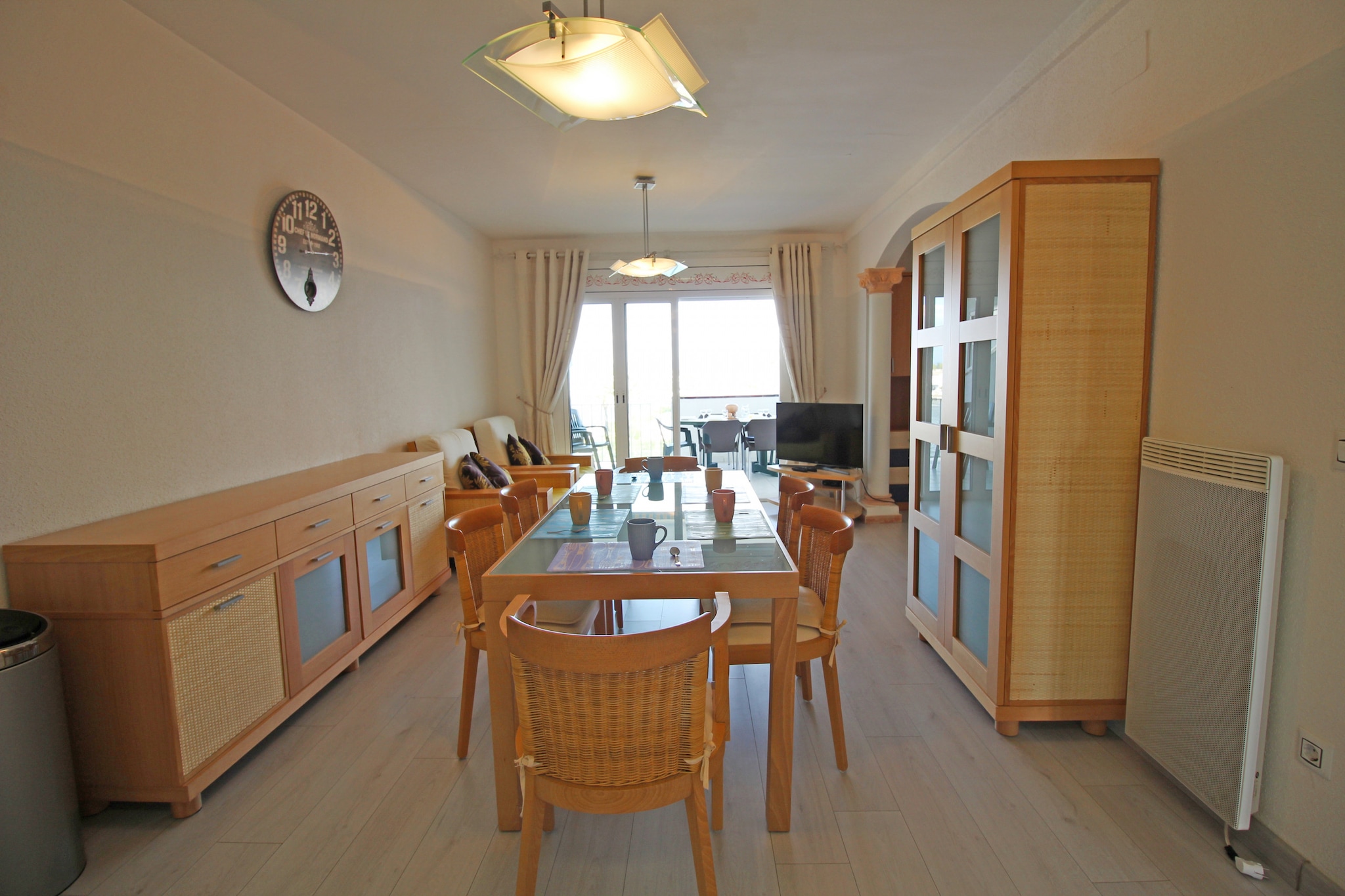 0183-SANT MAURICI 211 2º 1 + PRK 3-Dining room