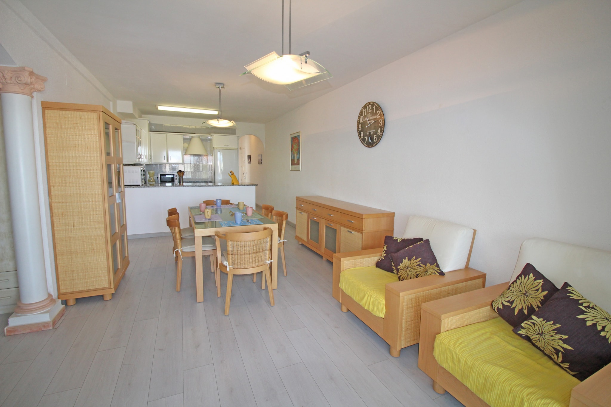 0183-SANT MAURICI 211 2º 1 + PRK 3-Living room