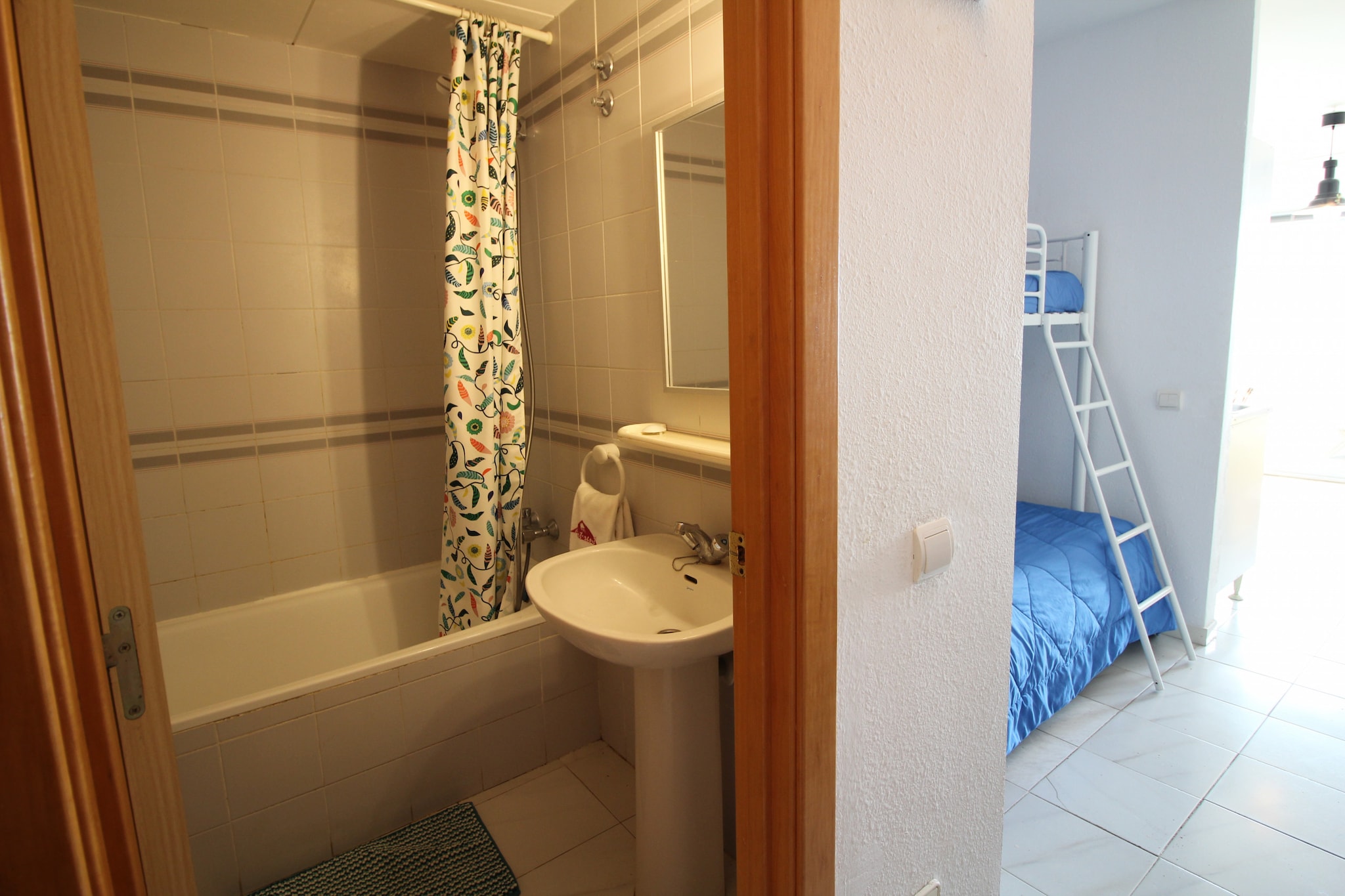 0111-MIAMI 7º 6-Badezimmer
