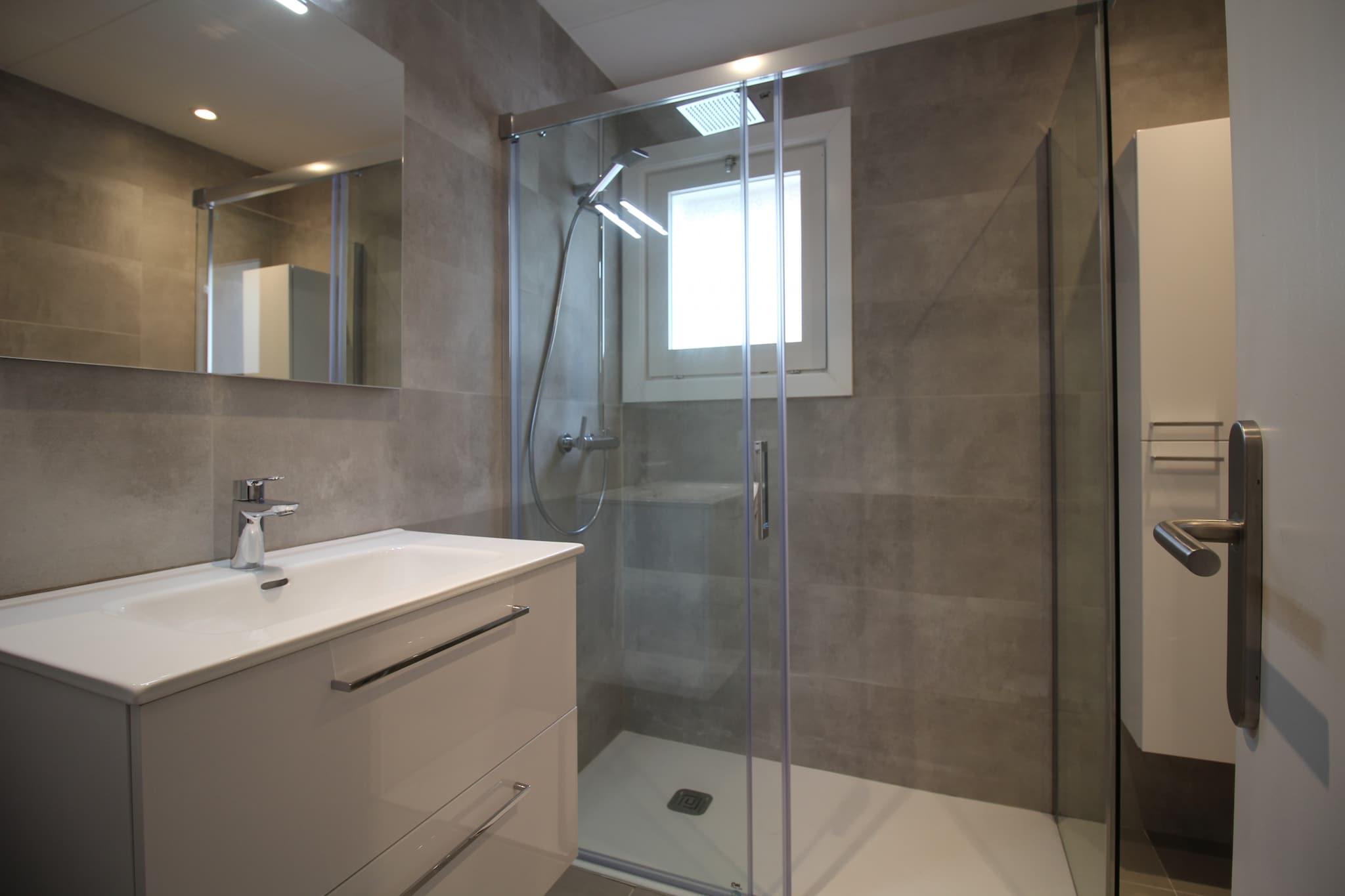 0024-BAHIA 67 C-Badkamer