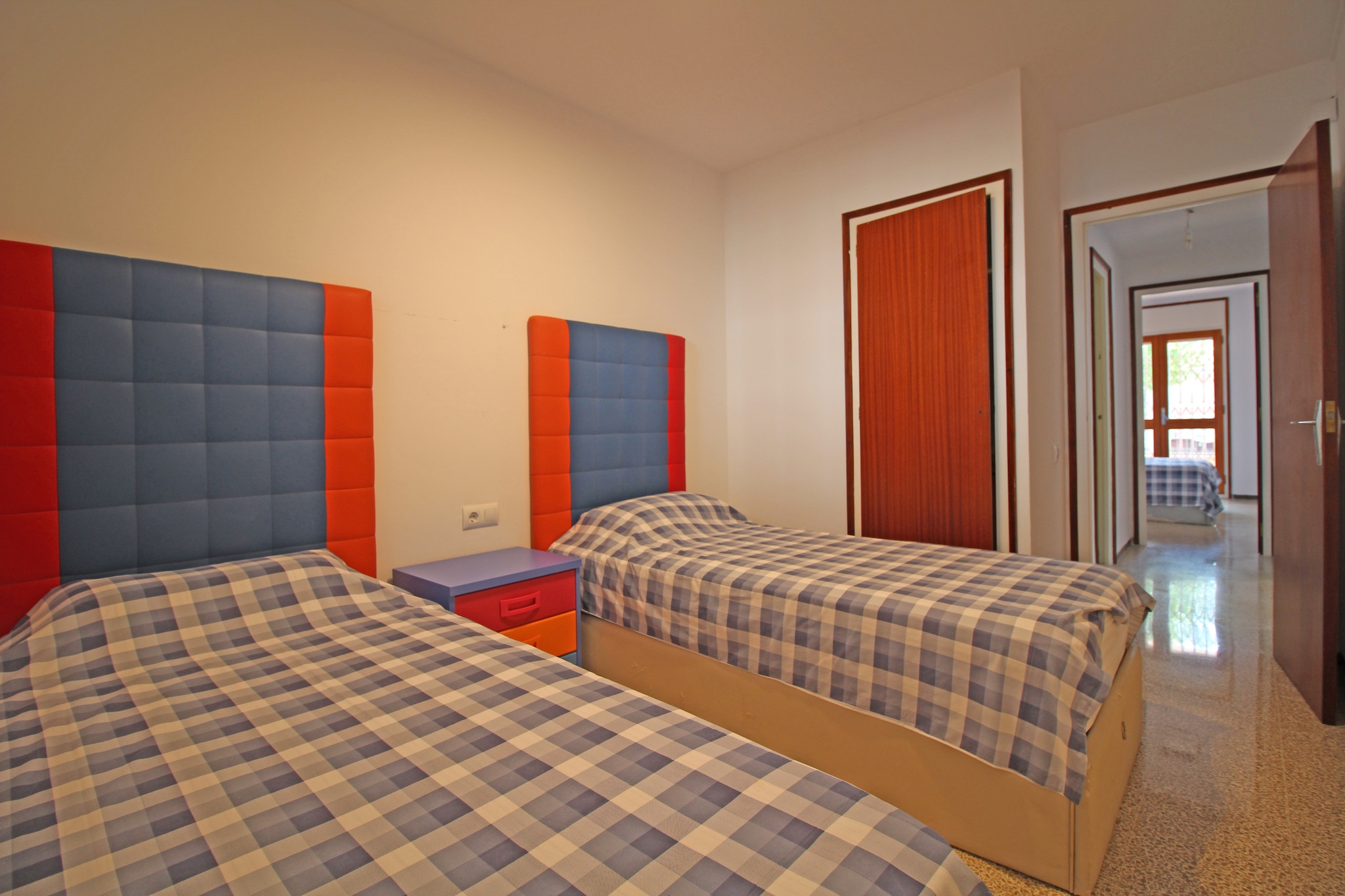 8001-SANT MORI 16 1º 11-Chambre