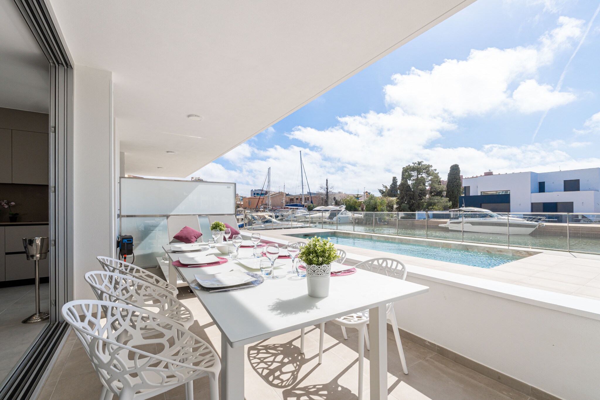2010-AV. PLATJA 103 BJA +PRK7-Buitenlucht