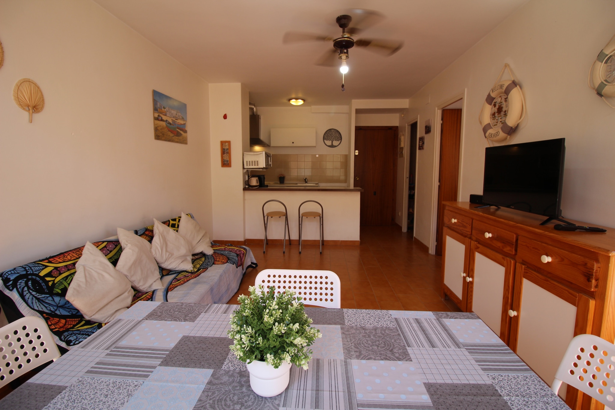 0055-GR RESERVA 26 1º 73-Living room