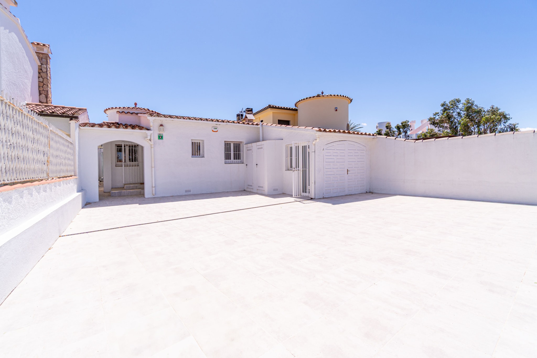 0100-LLOBREGAT 25 B-Buitenlucht
