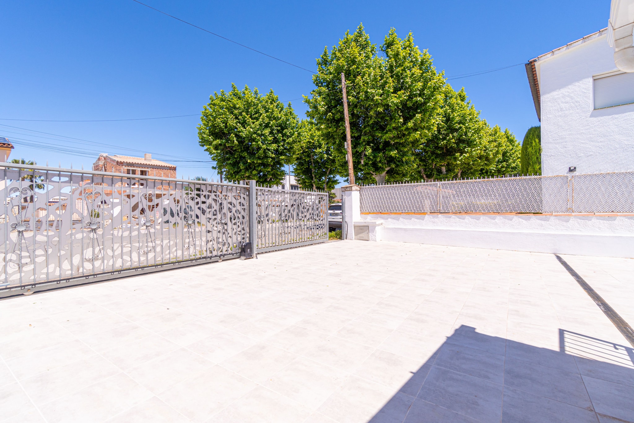 0100-LLOBREGAT 25 B-Buitenlucht