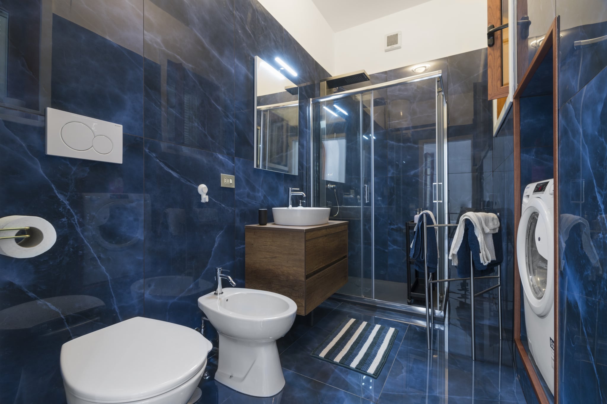 VILLA CARRINO-Badkamer