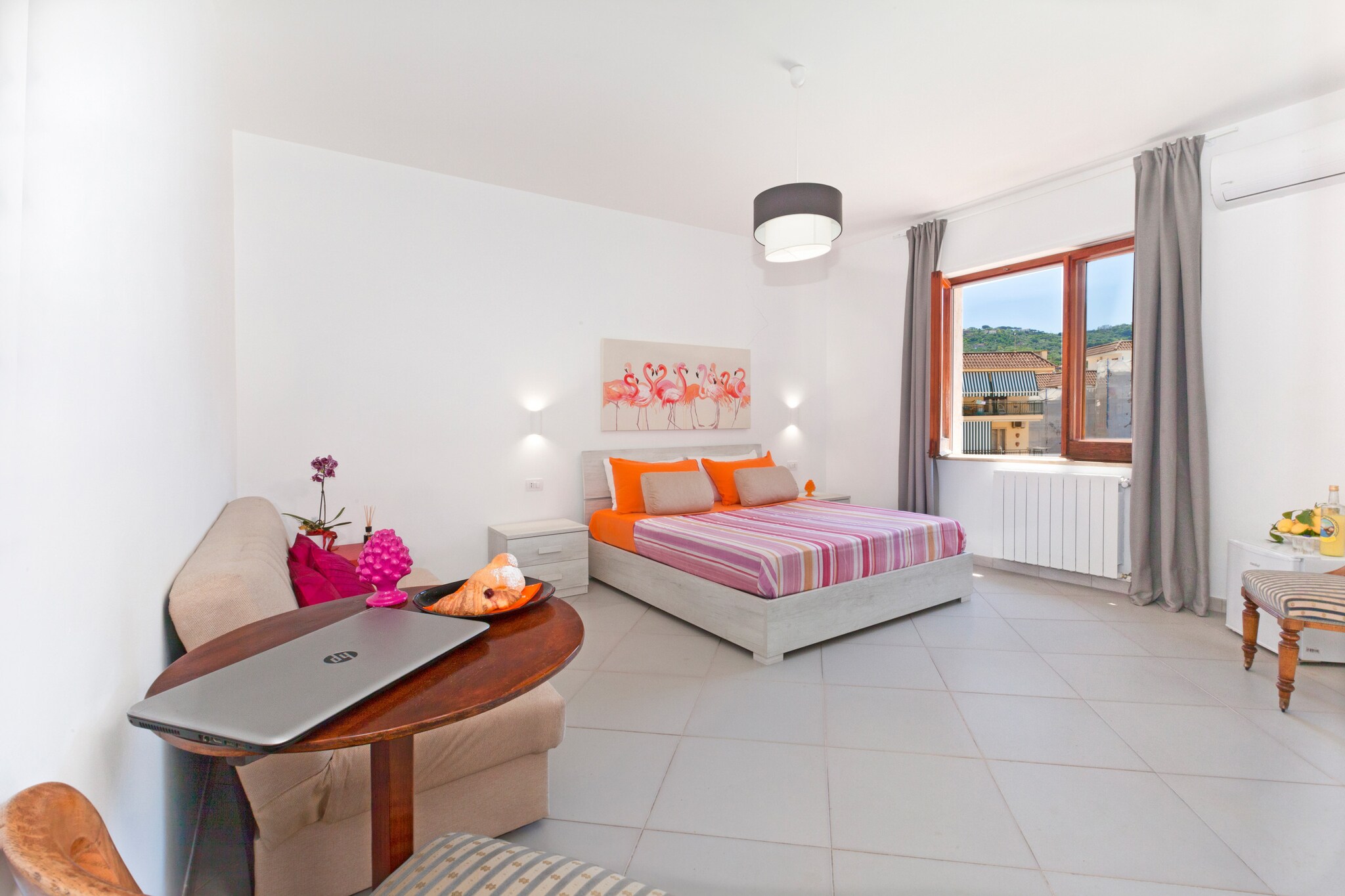 Sofia flora Room-Bedroom