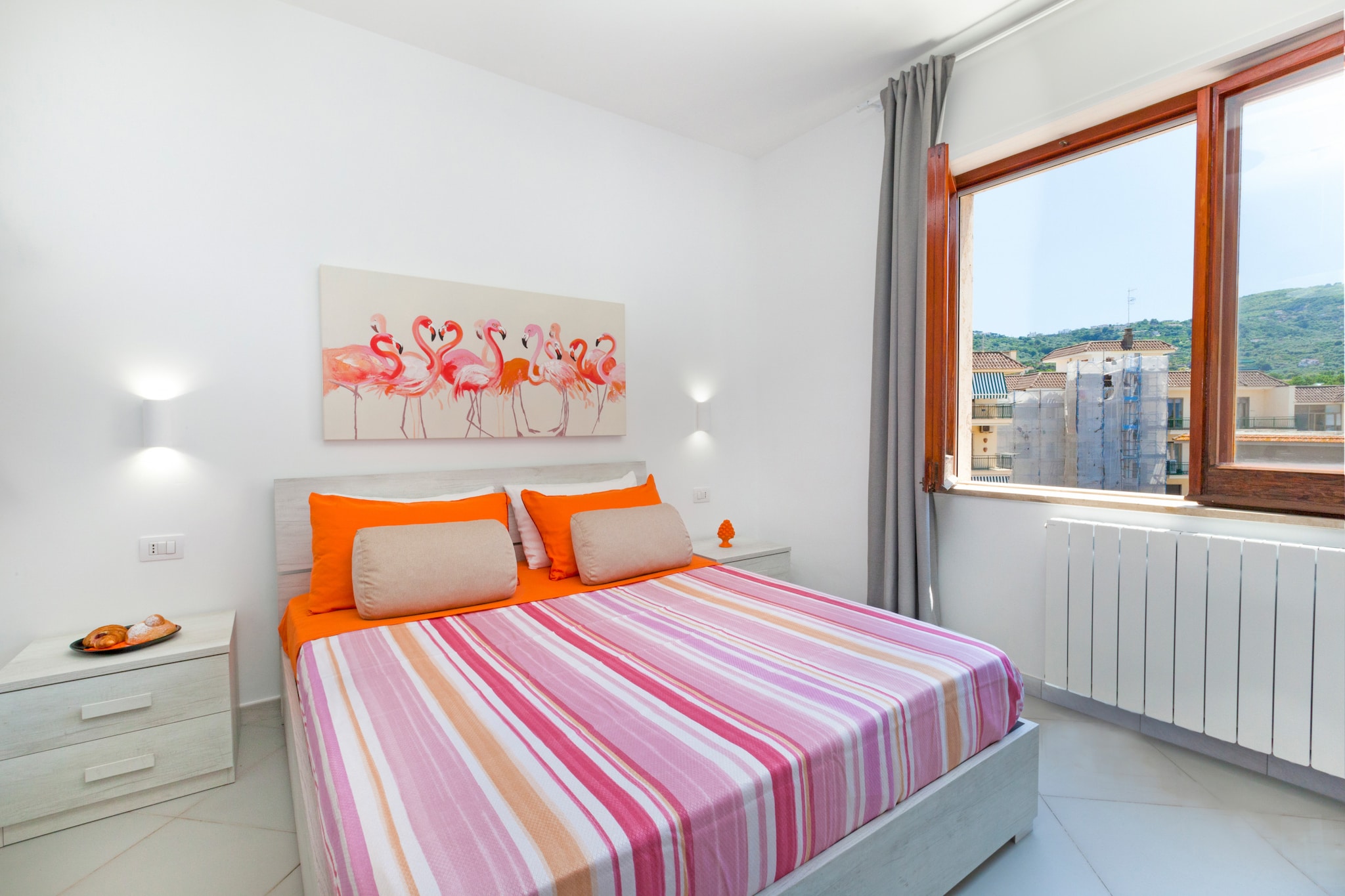 Sofia flora Room-Bedroom