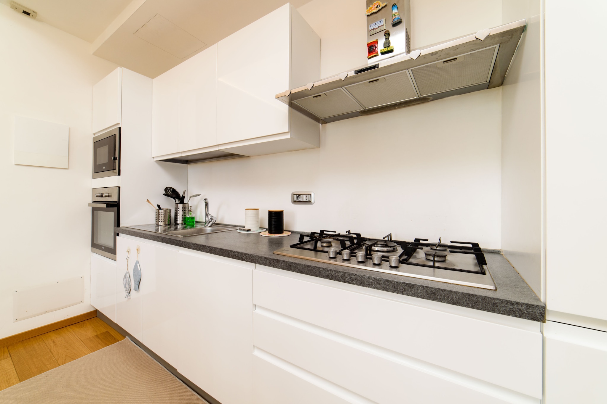 Estate4home- Casa Bella-Keuken
