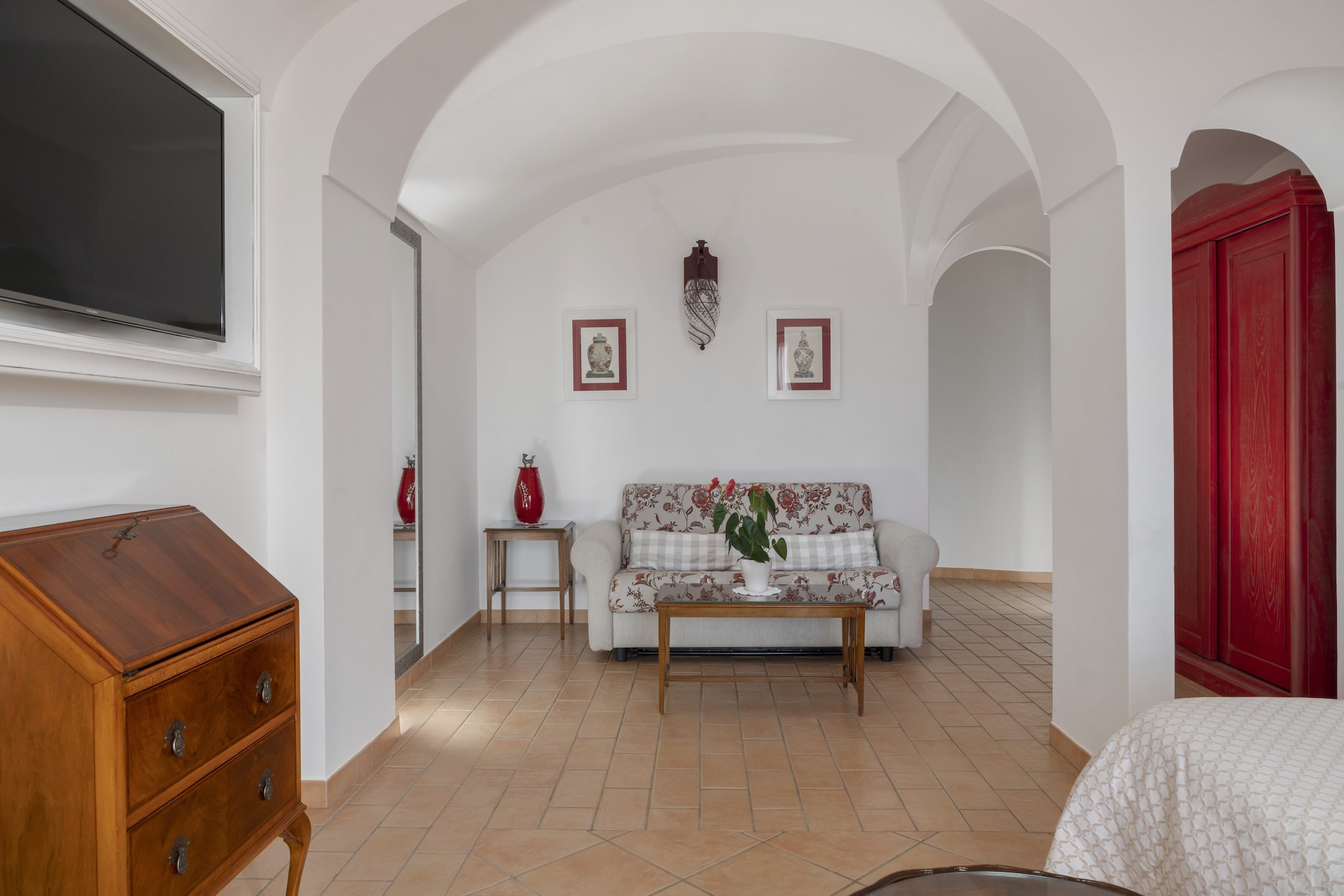 Estate4Home - Villa degli Dei-Woonkamer