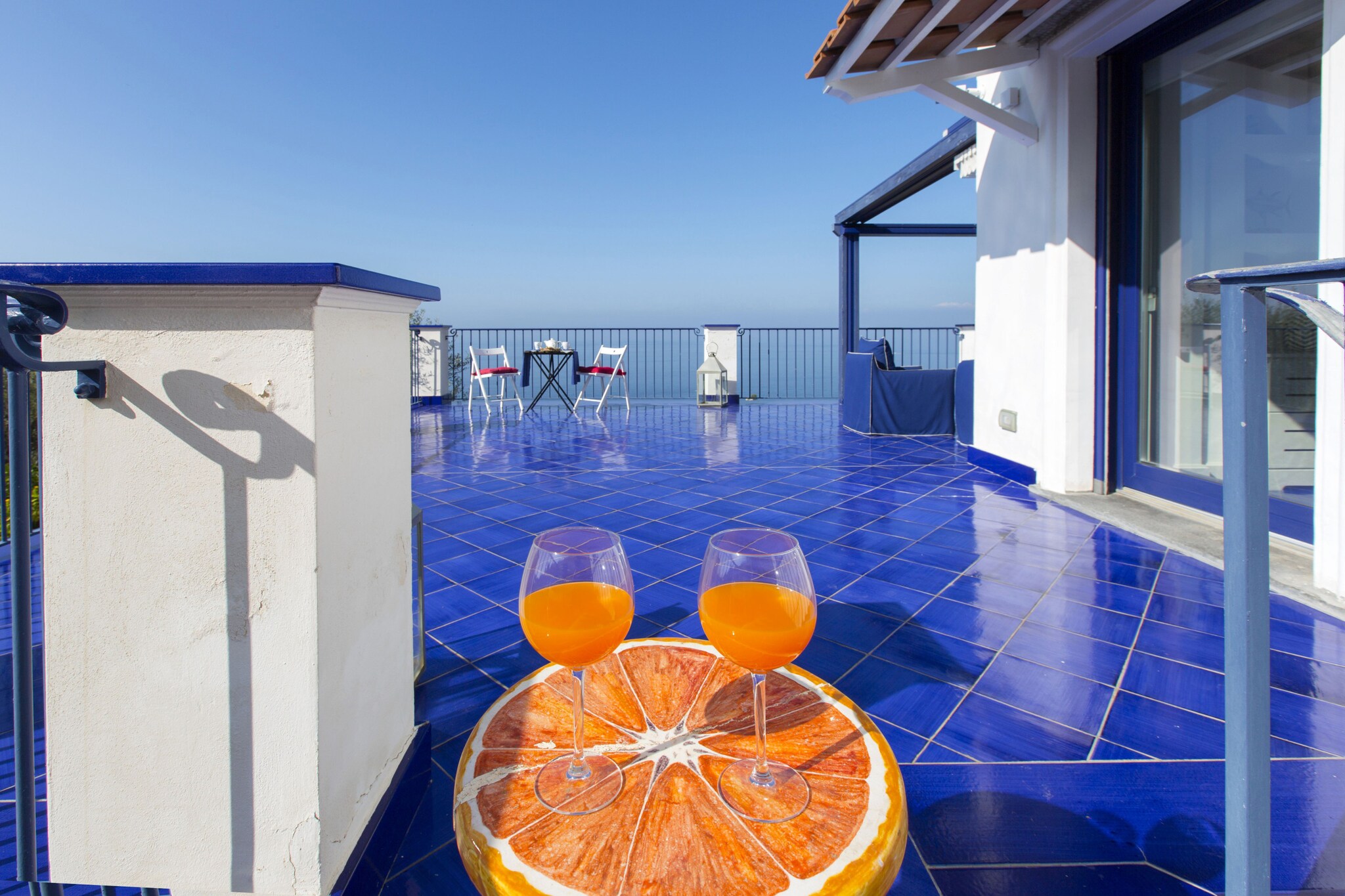 Villa Blue Skyline-Terras