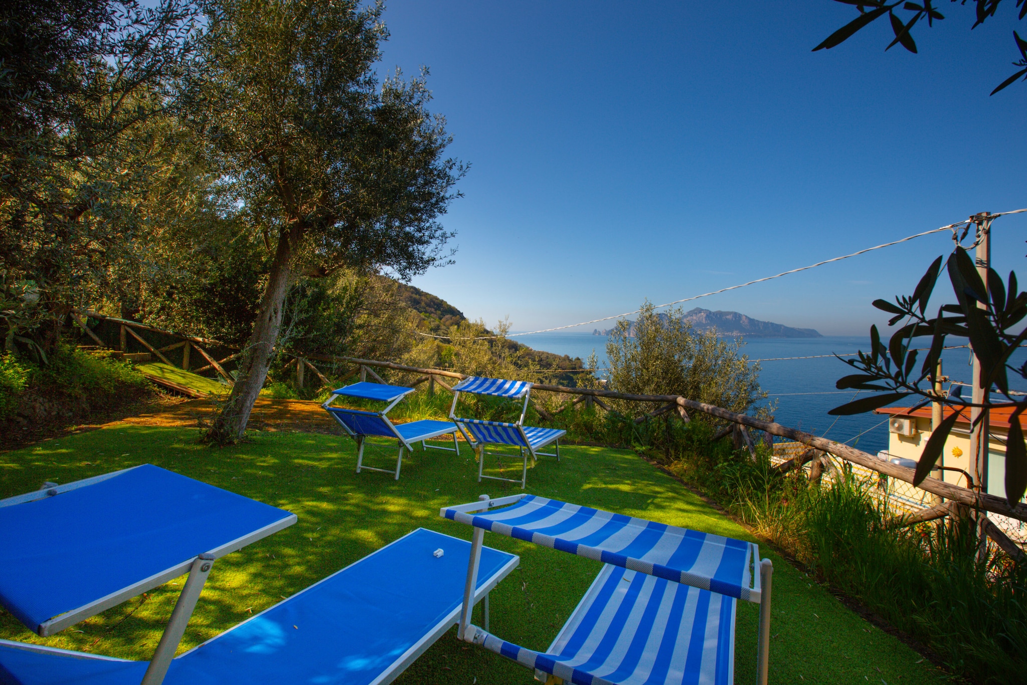 Villa Blue Skyline-Tuinen zomer