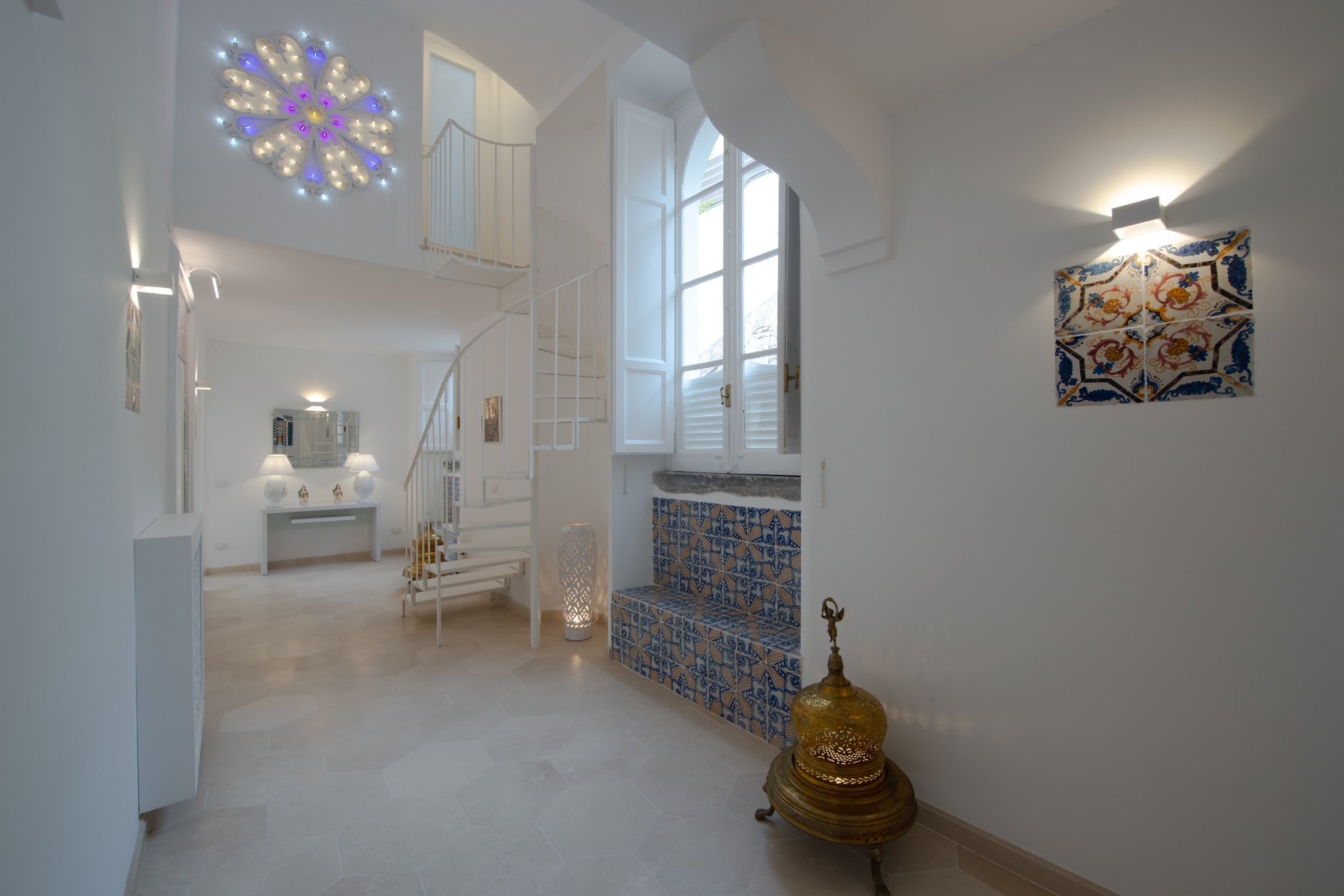 Estate4home - Regina Dar-Overloop