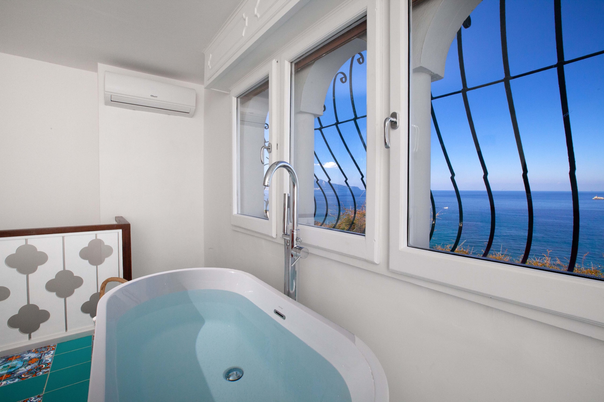 Estate4home - Suite Bonview-Woonkamer