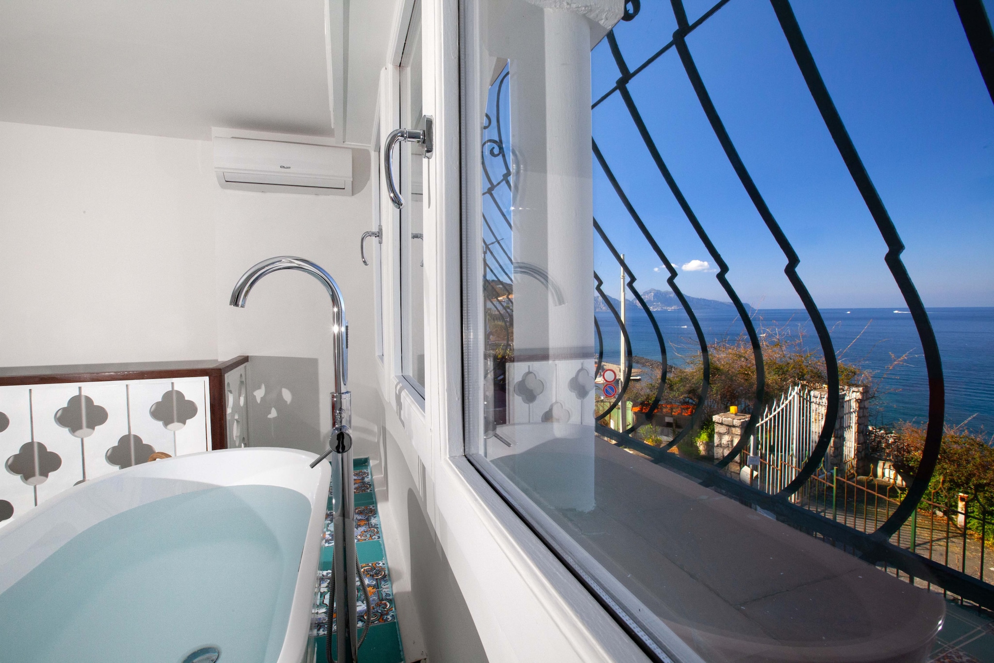 Estate4home - Suite Bonview-Woonkamer