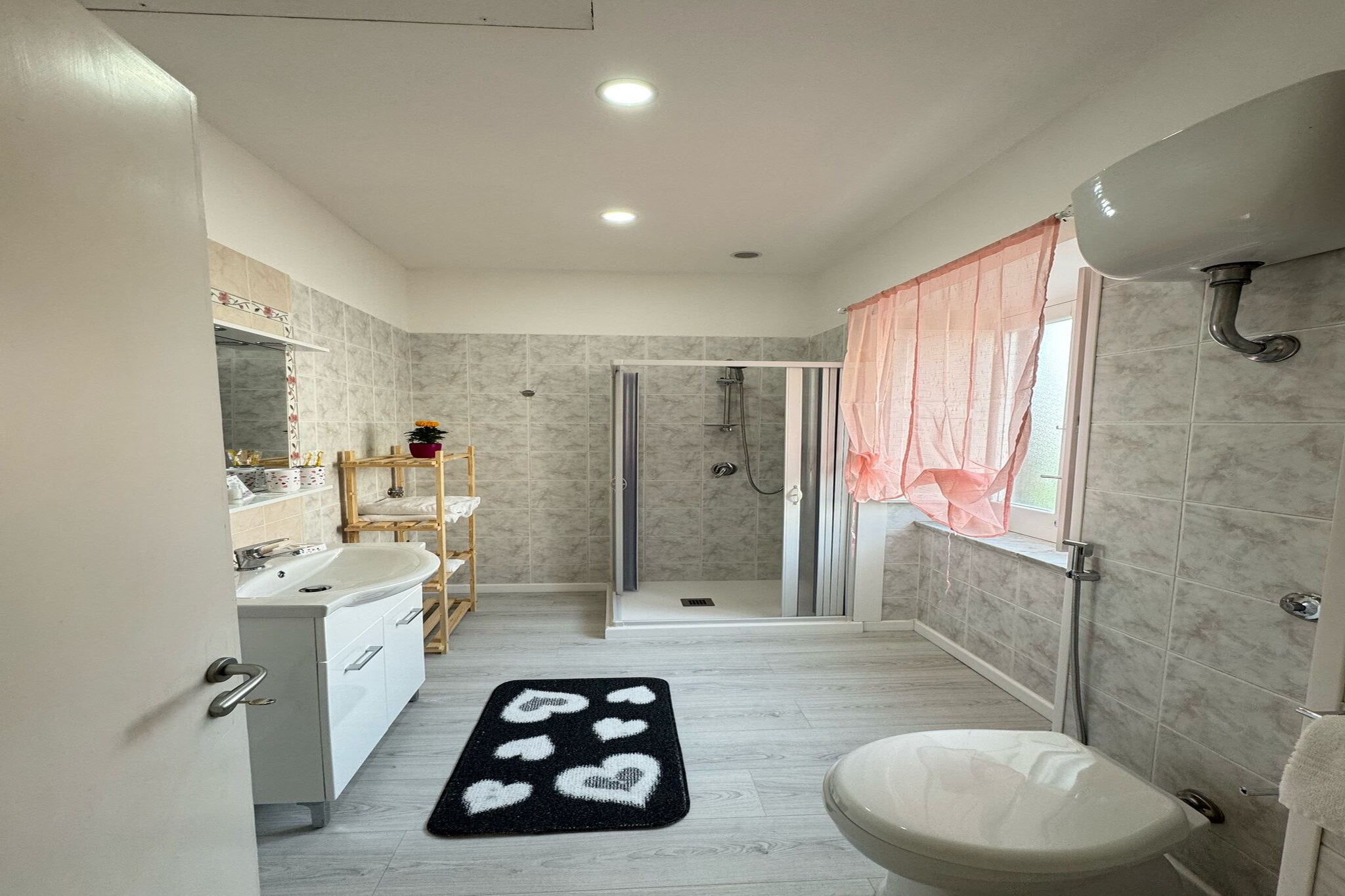 Estate4home - Crawford apartment-Badkamer