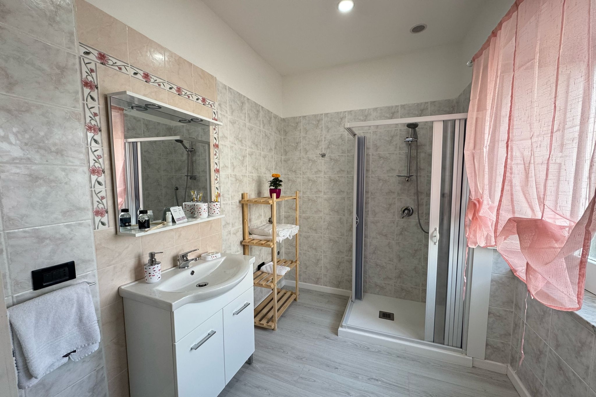 Estate4home - Crawford apartment-Badkamer