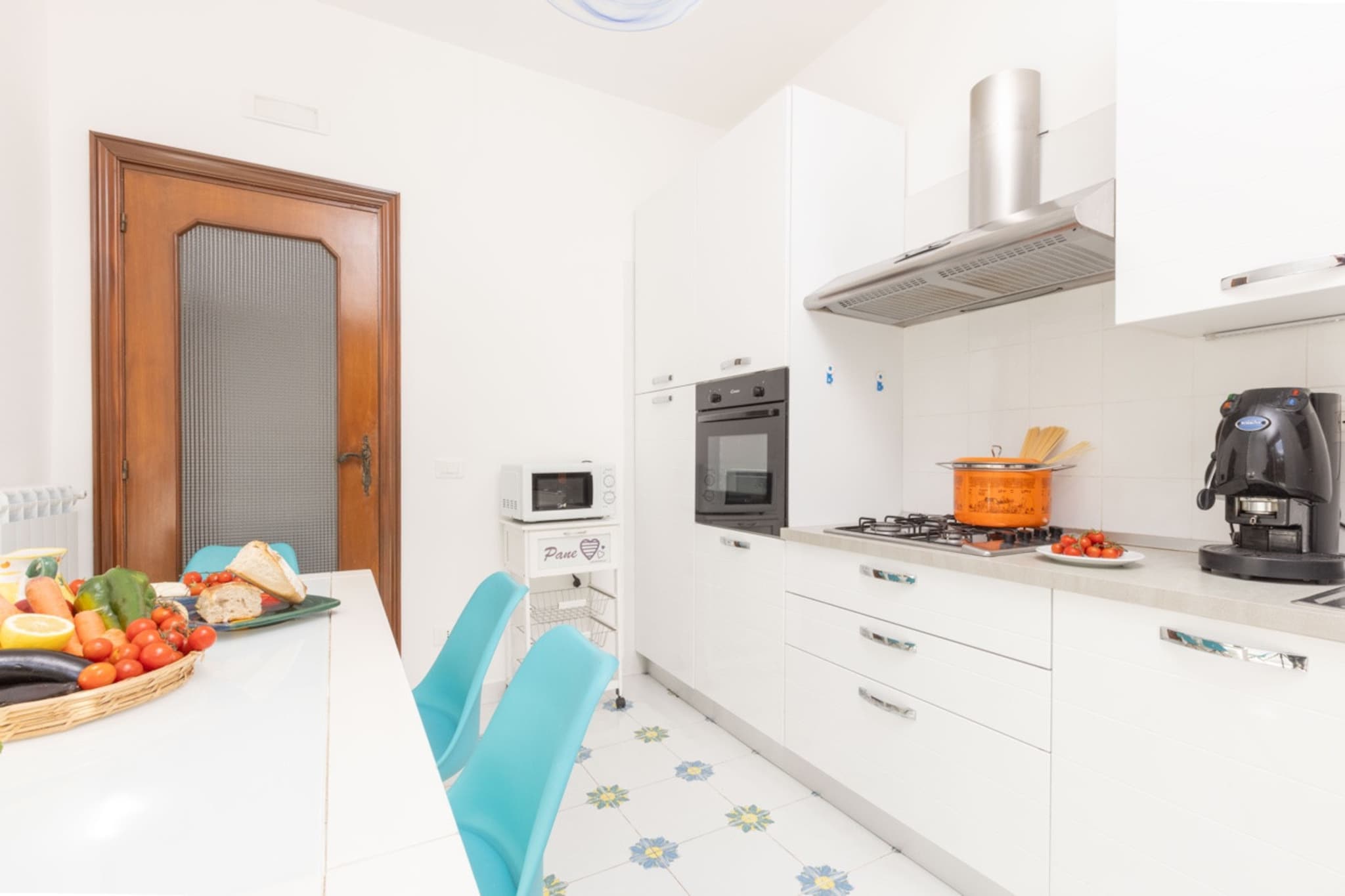 Estate4home - Villa Louise-Keuken