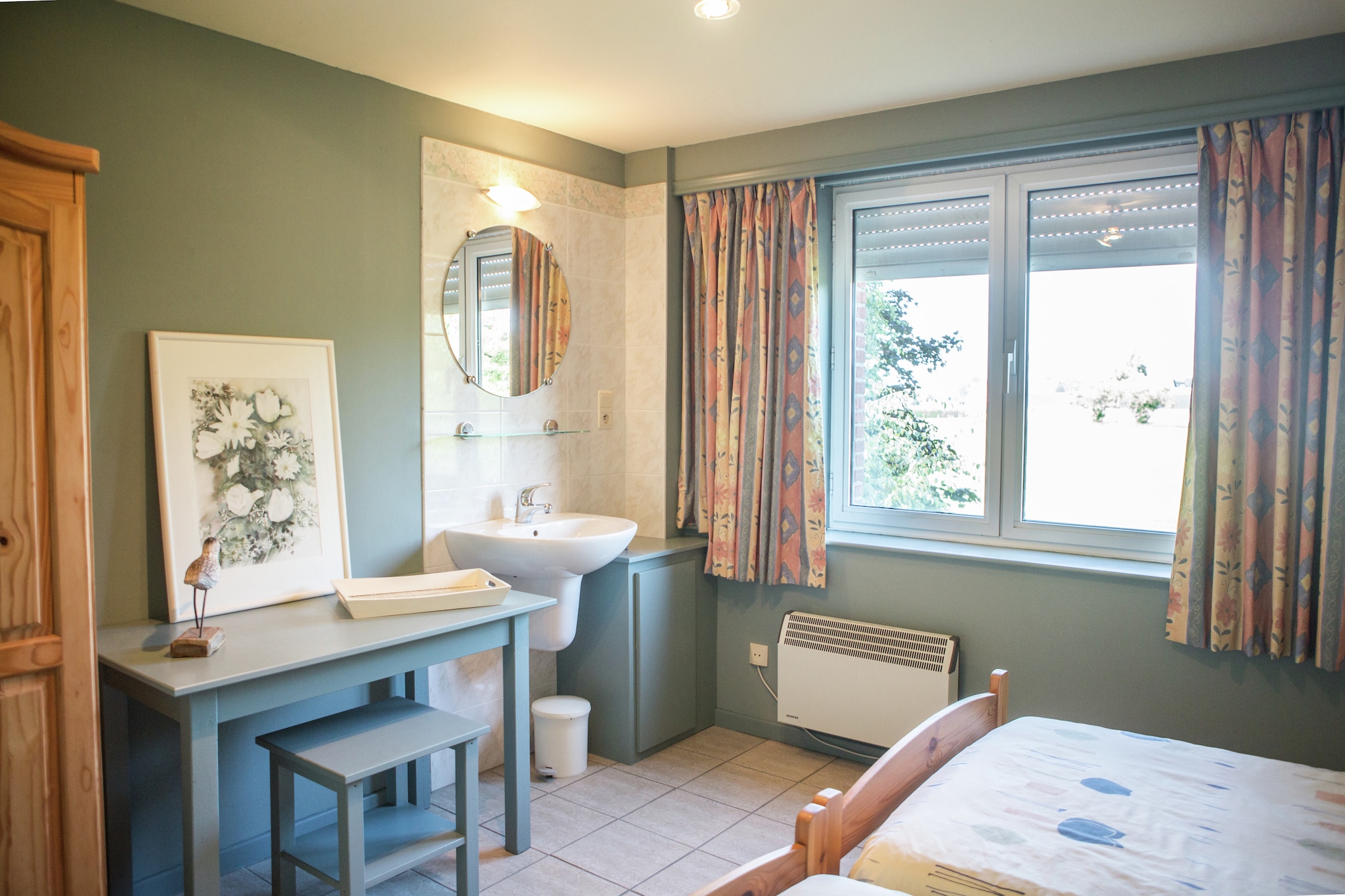 Spacious, atmospheric upper floor of a farmhouse with garden