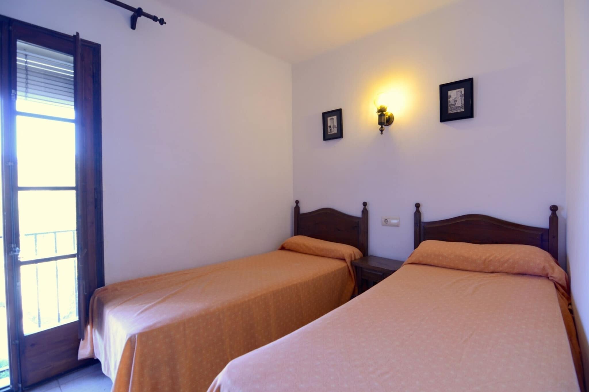 ERMITA 100-Bedroom