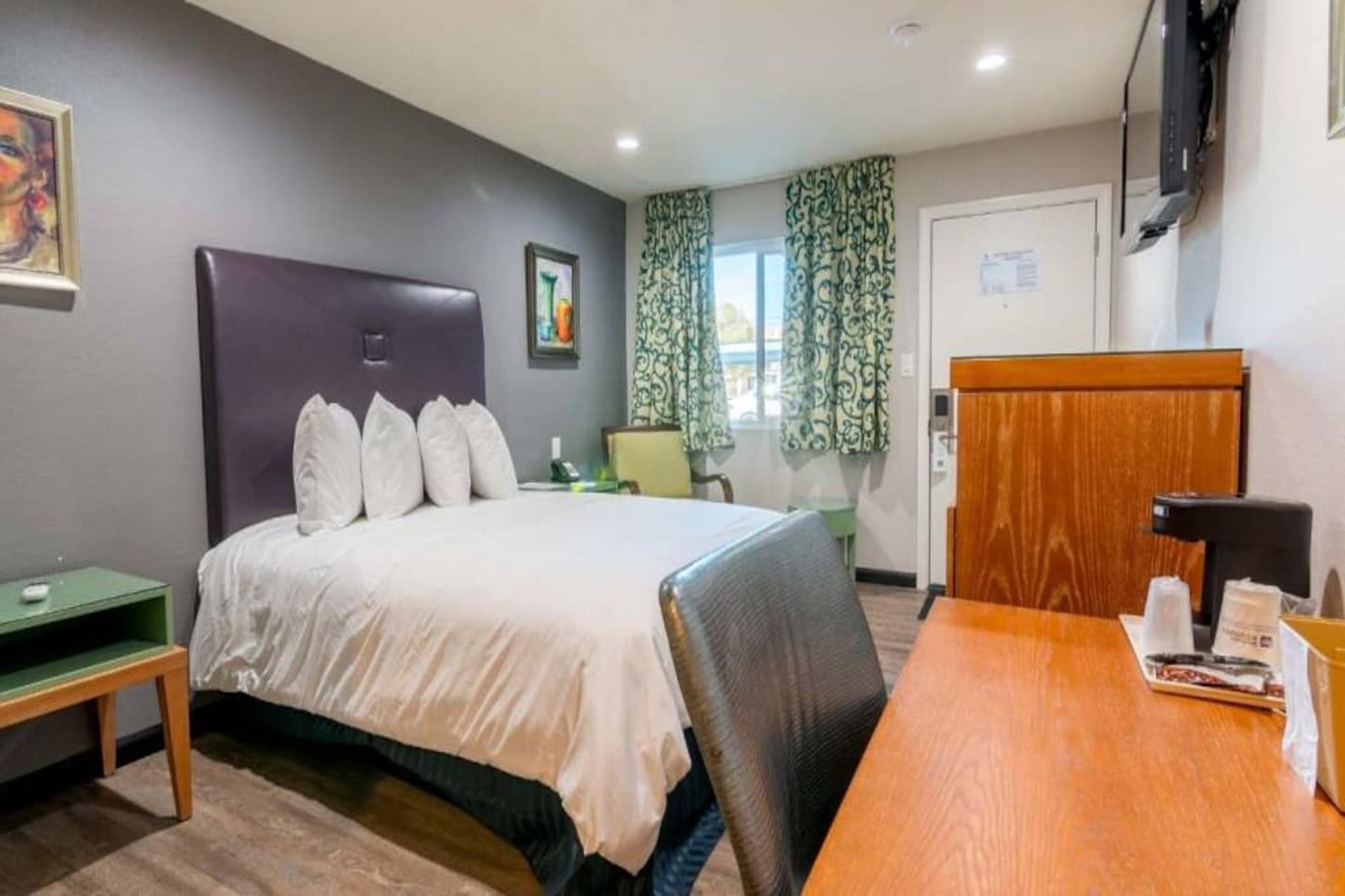 Bed Room