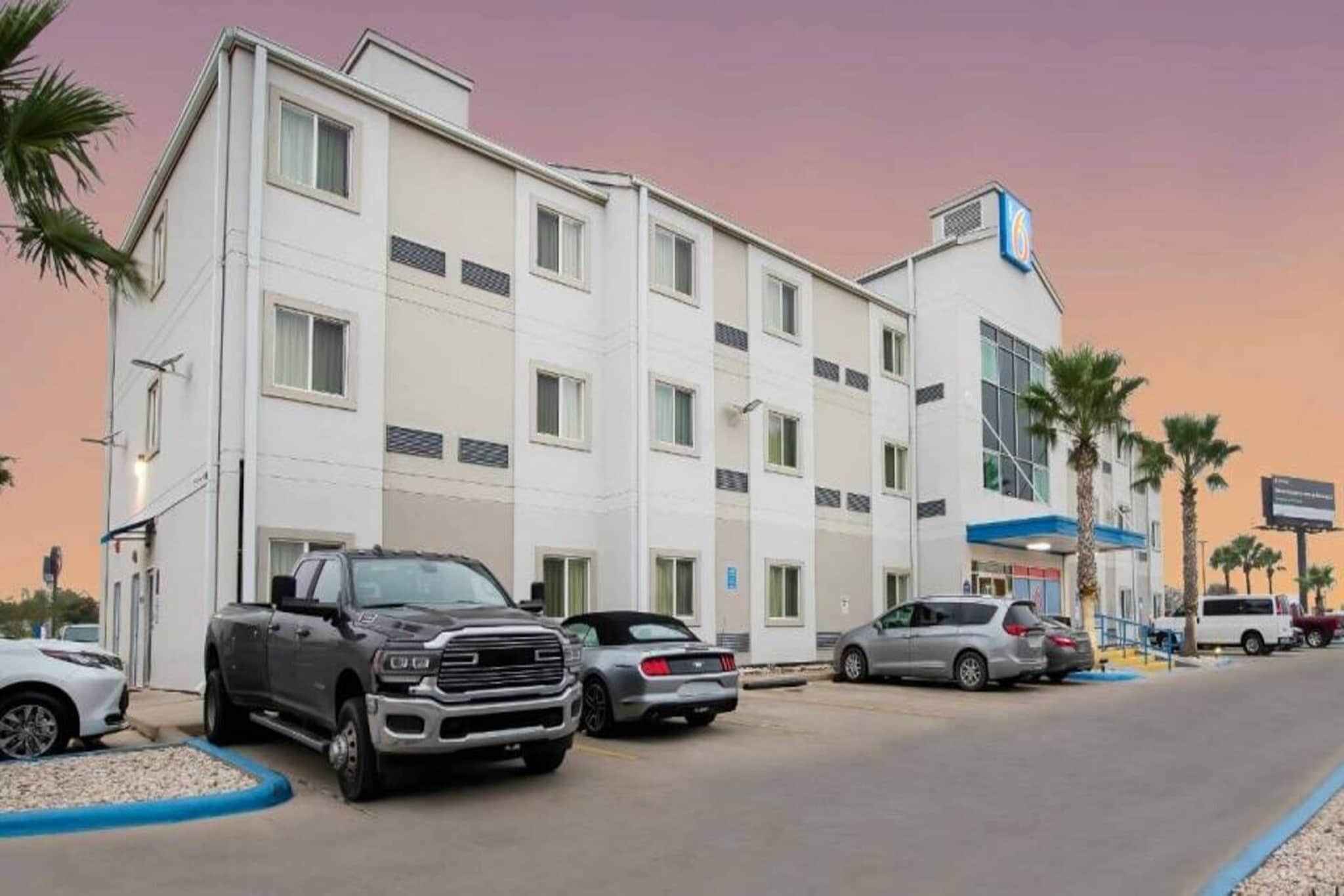 Exterior Summer