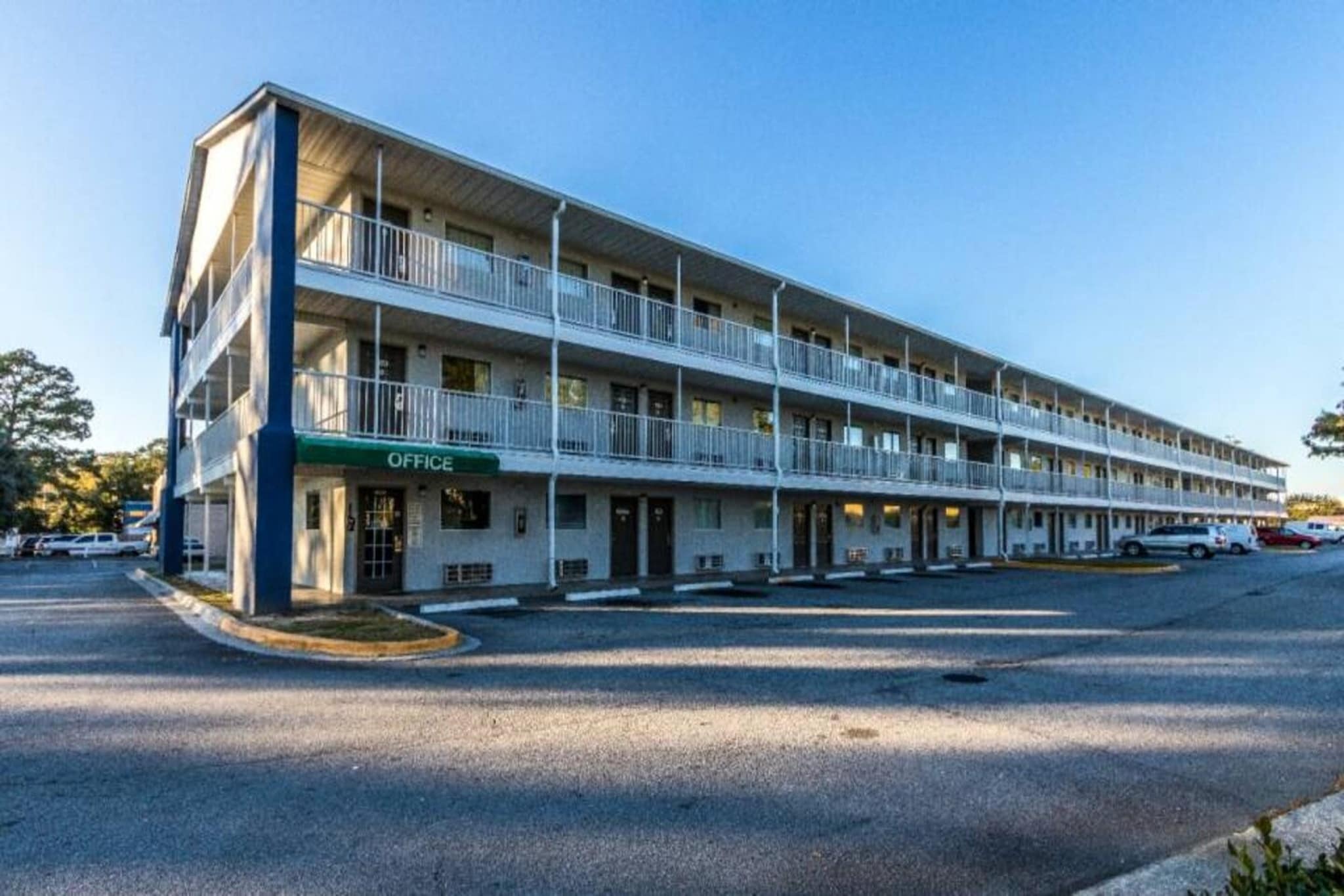 Exterior Summer