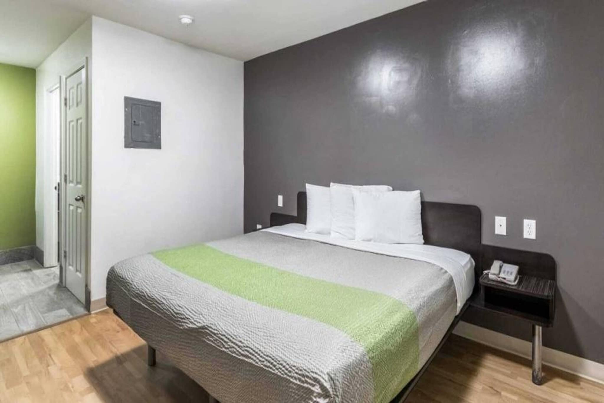 Bed Room