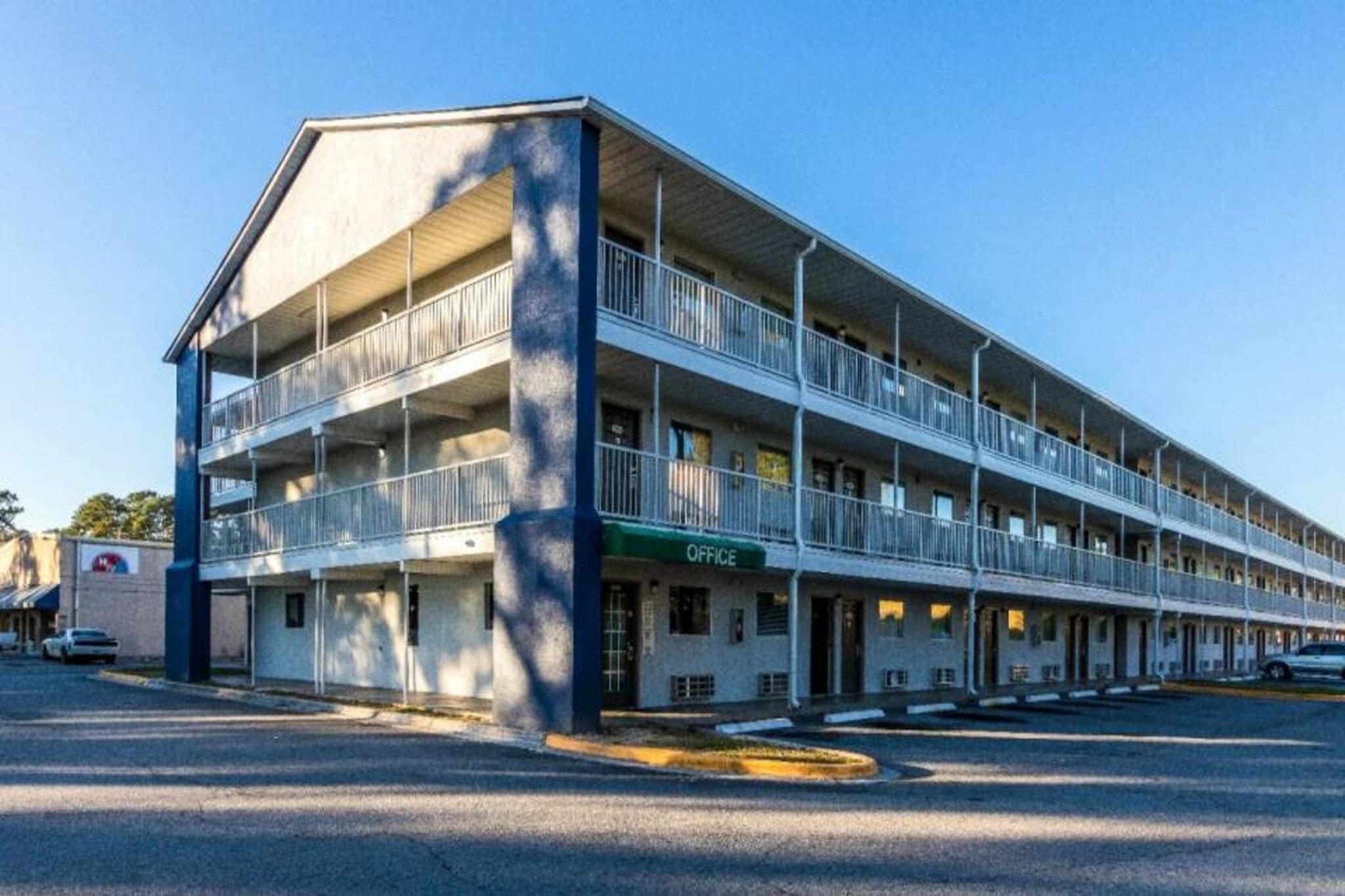 Exterior Summer