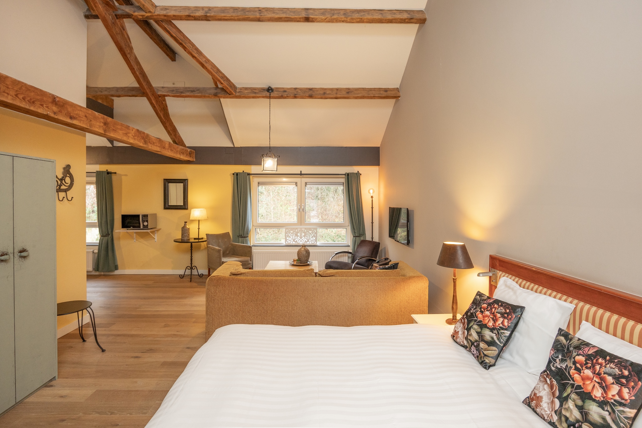 Luxe appartement Nous - nr 2-Woonkamer