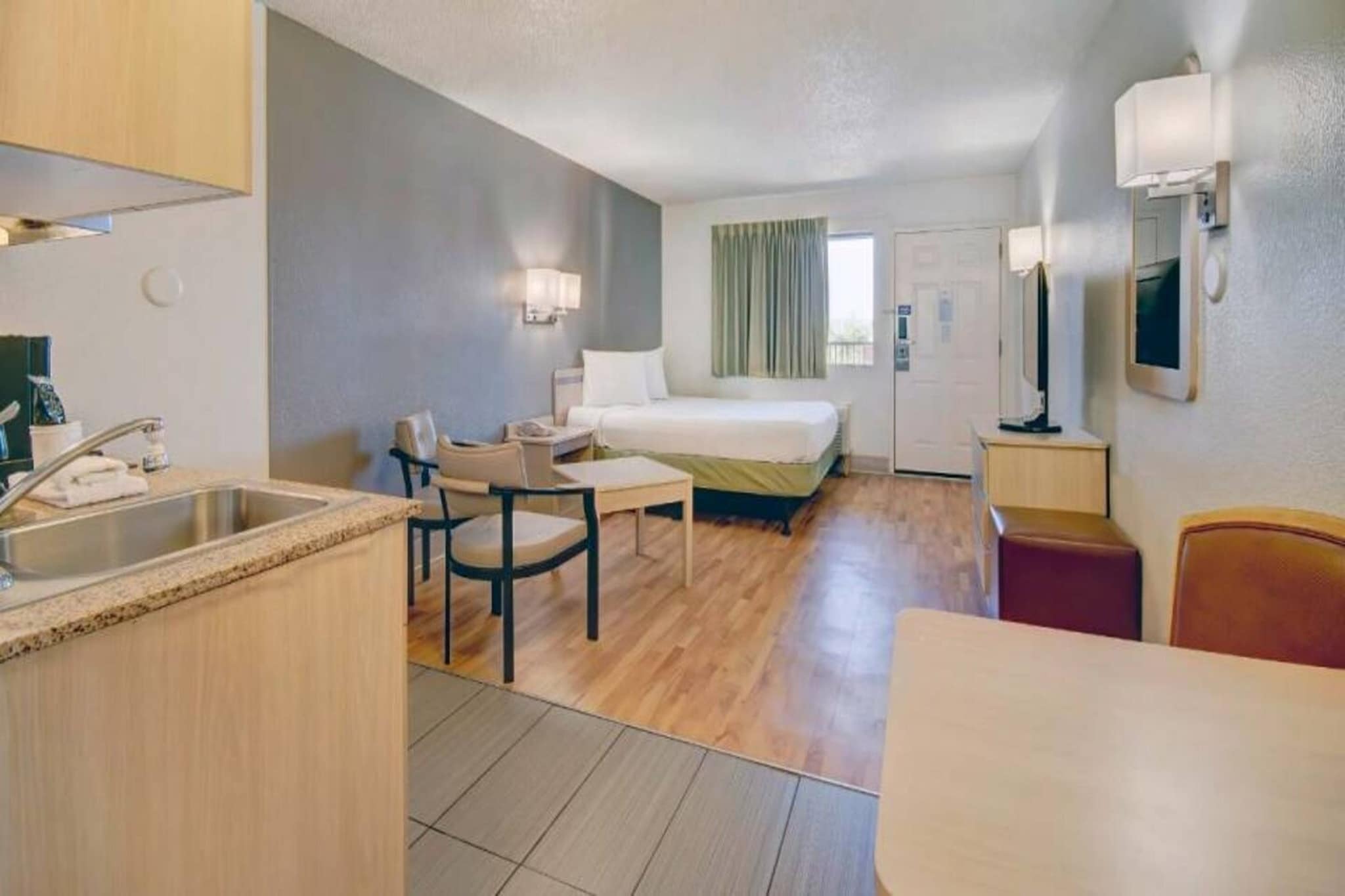 Bed Room